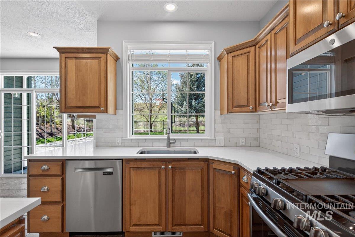 12935 N Schicks Ridge Rd, Boise, Idaho 83714, 4 Bedrooms, 2.5 Bathrooms, Residential For Sale, Price $860,000, 98996304