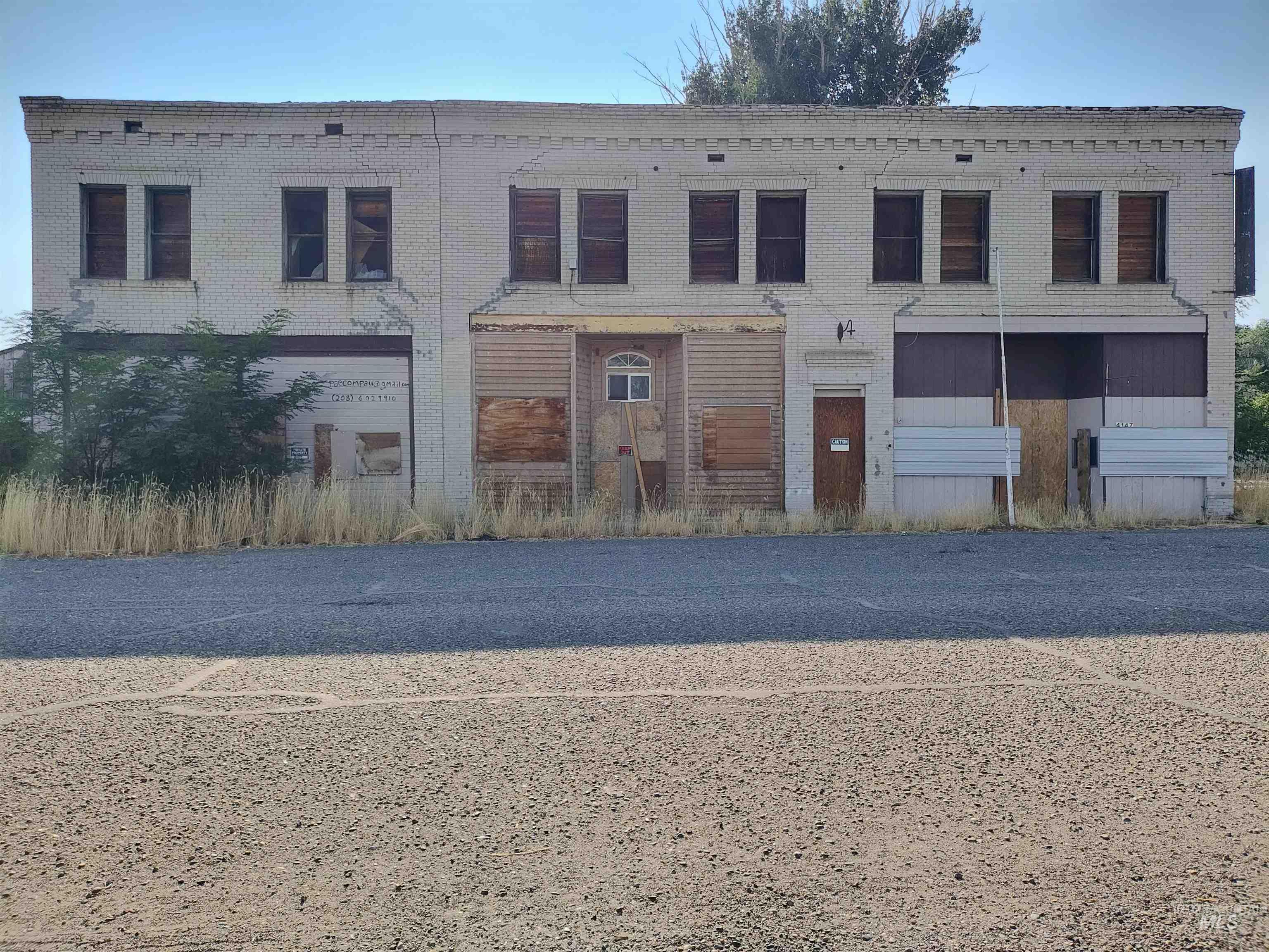 4145 N Meridian St, King Hill, Idaho 83633, 1 Bedroom, 2 Bathrooms, Residential For Sale, Price $175,000,MLS 98996305