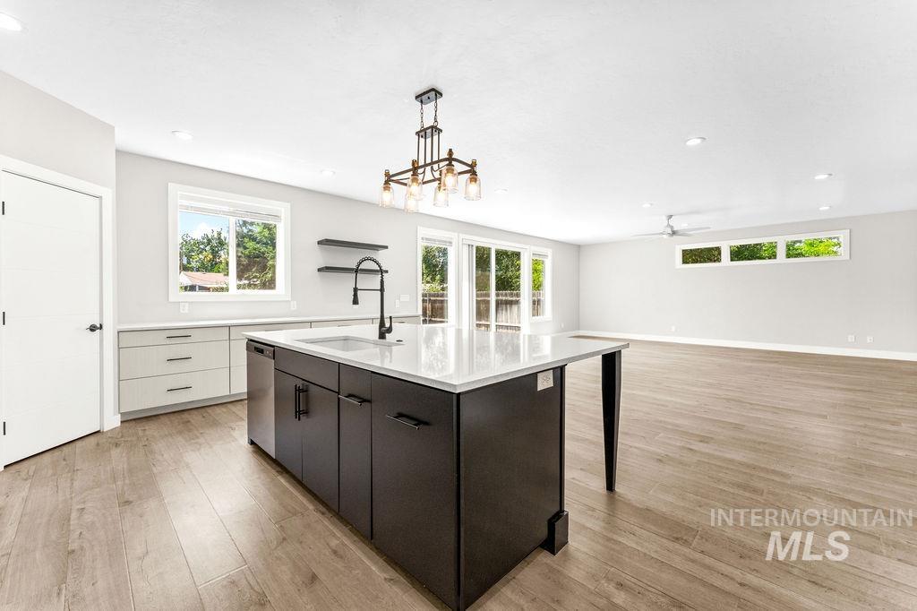 2837 W Lemhi St., Boise, Idaho 83705, 4 Bedrooms, 2.5 Bathrooms, Residential For Sale, Price $695,000, 98996307
