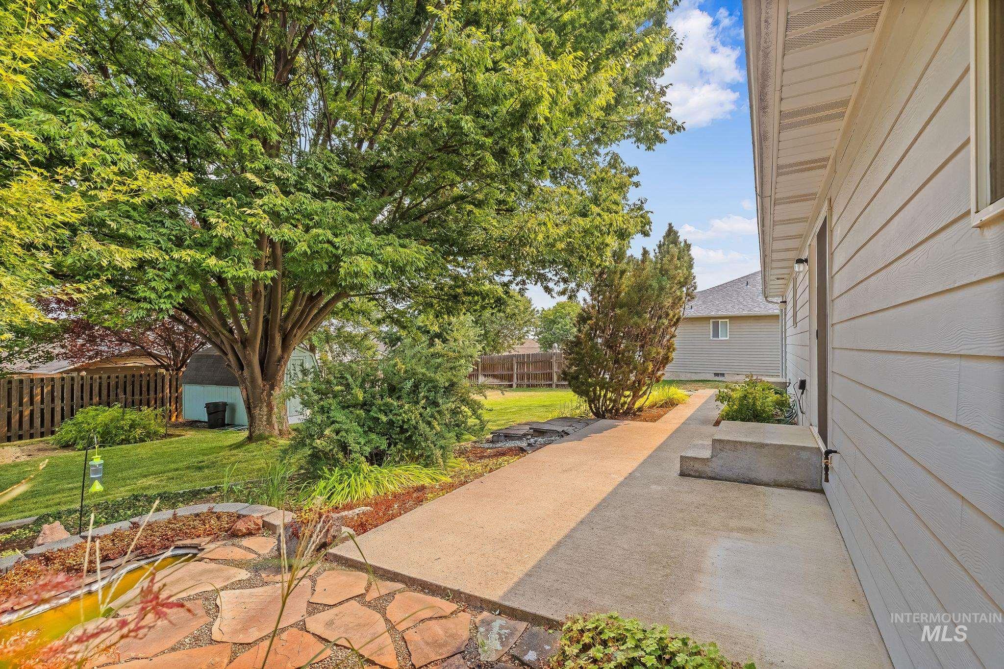 915 Magnolia Street, Lewiston, Idaho 83501, 2 Bedrooms, 2 Bathrooms, Residential For Sale, Price $380,000, 98996308