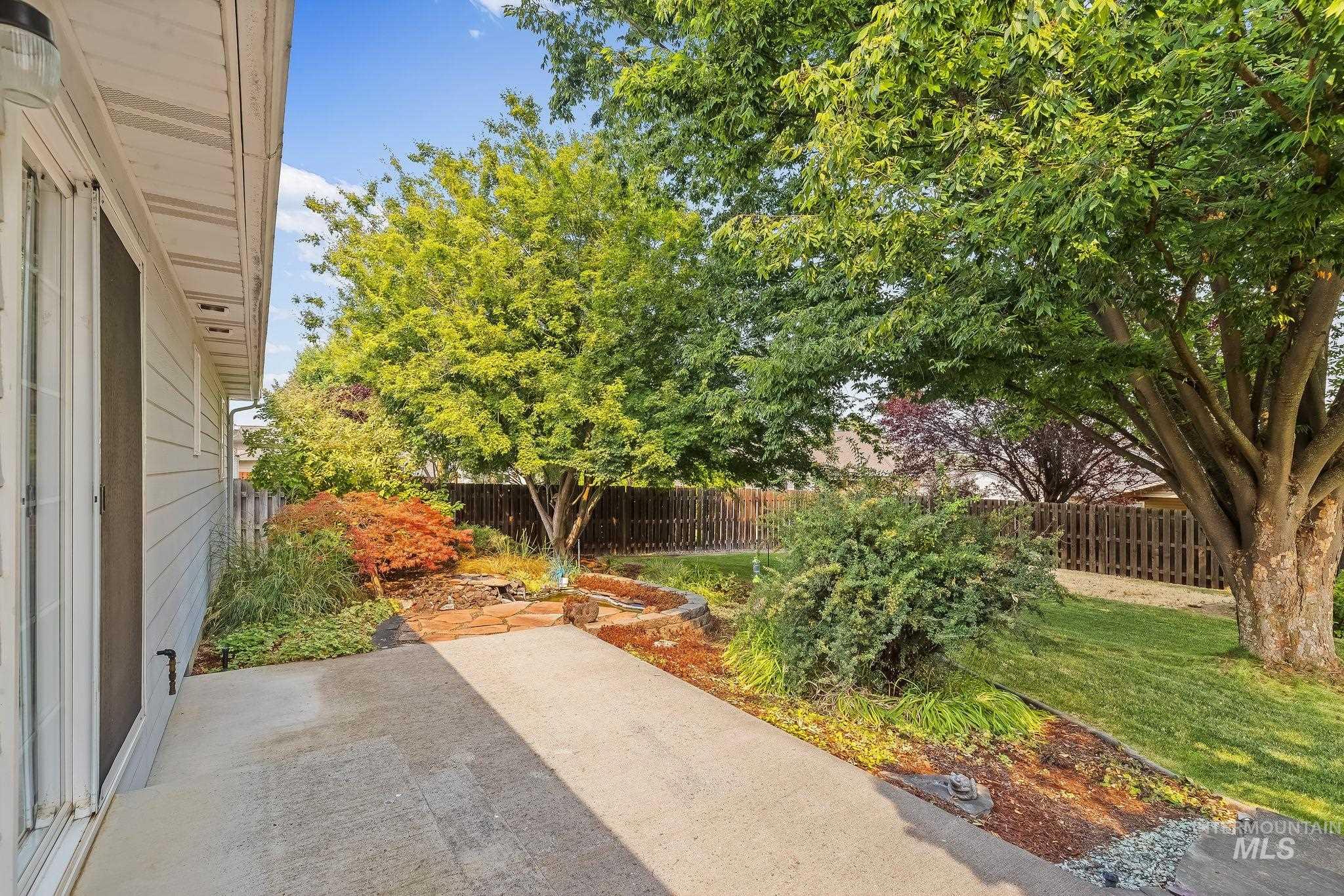 915 Magnolia Street, Lewiston, Idaho 83501, 2 Bedrooms, 2 Bathrooms, Residential For Sale, Price $380,000, 98996308