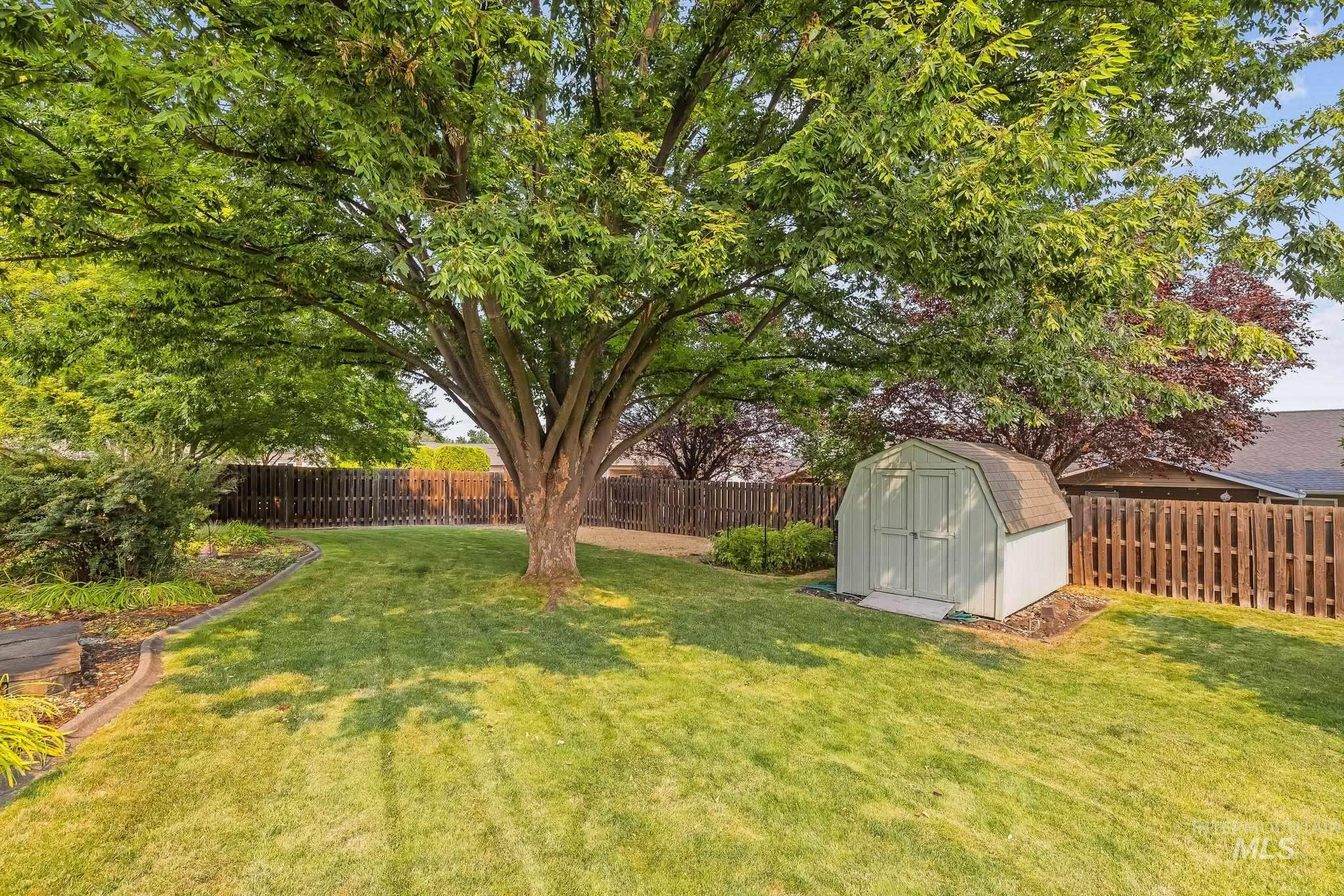 915 Magnolia Street, Lewiston, Idaho 83501, 2 Bedrooms, 2 Bathrooms, Residential For Sale, Price $380,000, 98996308