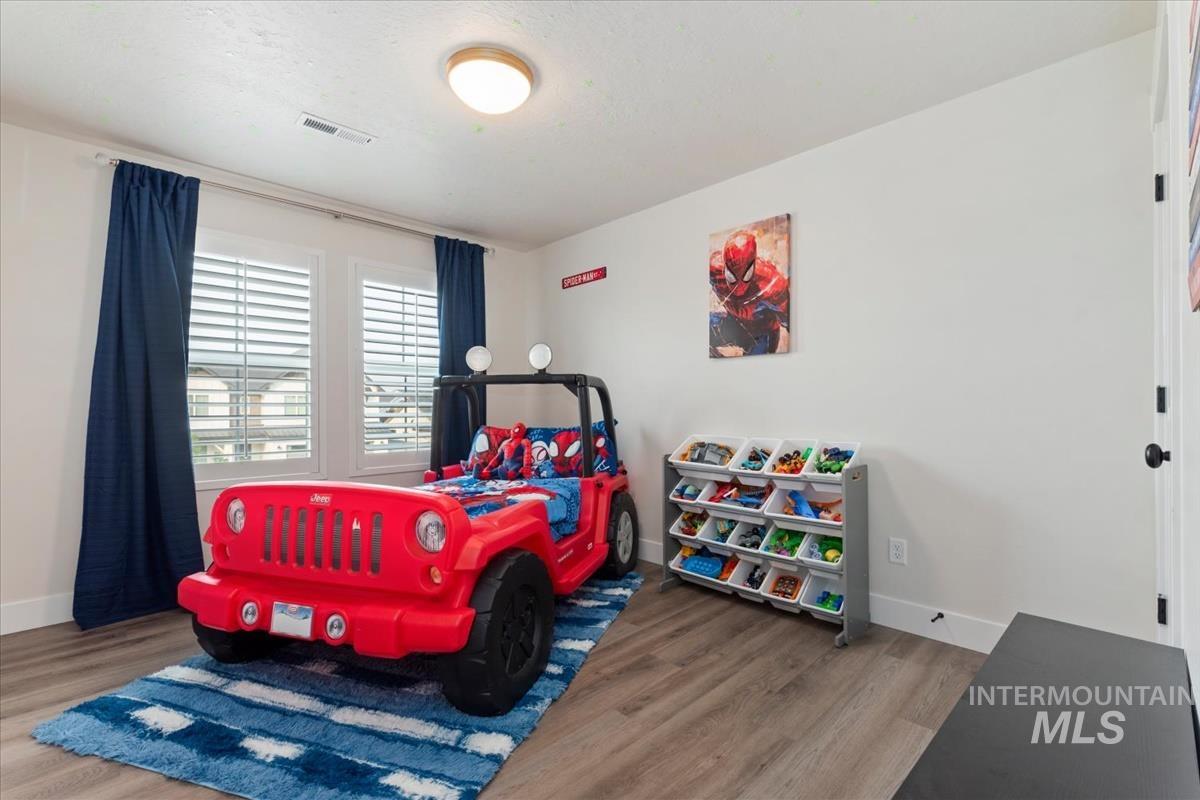 18398 Hush Creek Way, Nampa, Idaho 83687, 5 Bedrooms, 3 Bathrooms, Residential For Sale, Price $545,000, 98996309