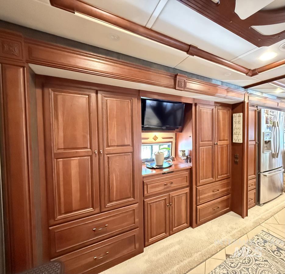 2 Q Street, Cascade, Idaho 83611, 1 Bedroom, 1.5 Bathrooms, Residential For Sale, Price $280,000, 98996310