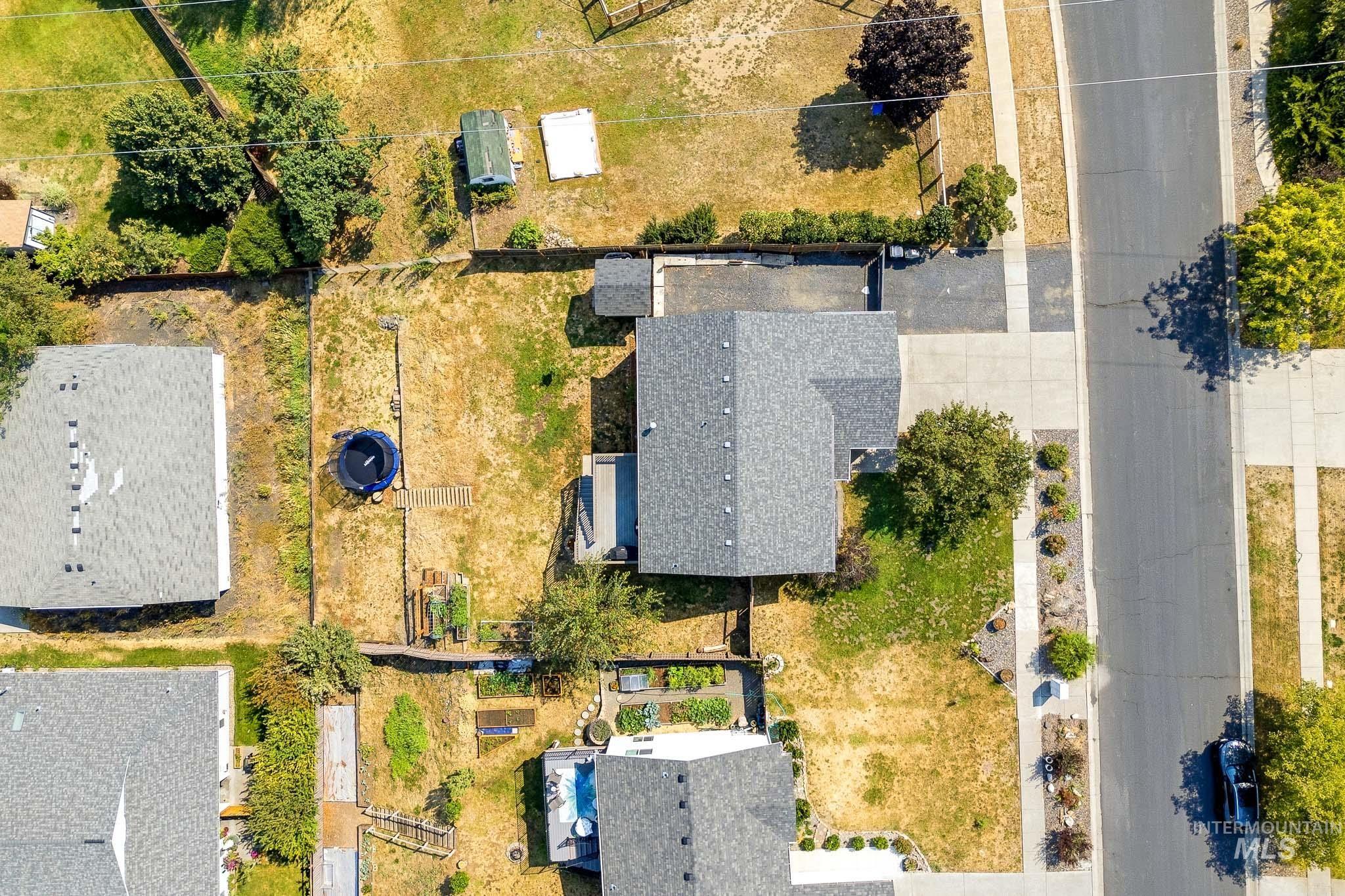 1350 Franklin Road, Moscow, Idaho 83843, 4 Bedrooms, 2 Bathrooms, Residential For Sale, Price $505,000, 98996315
