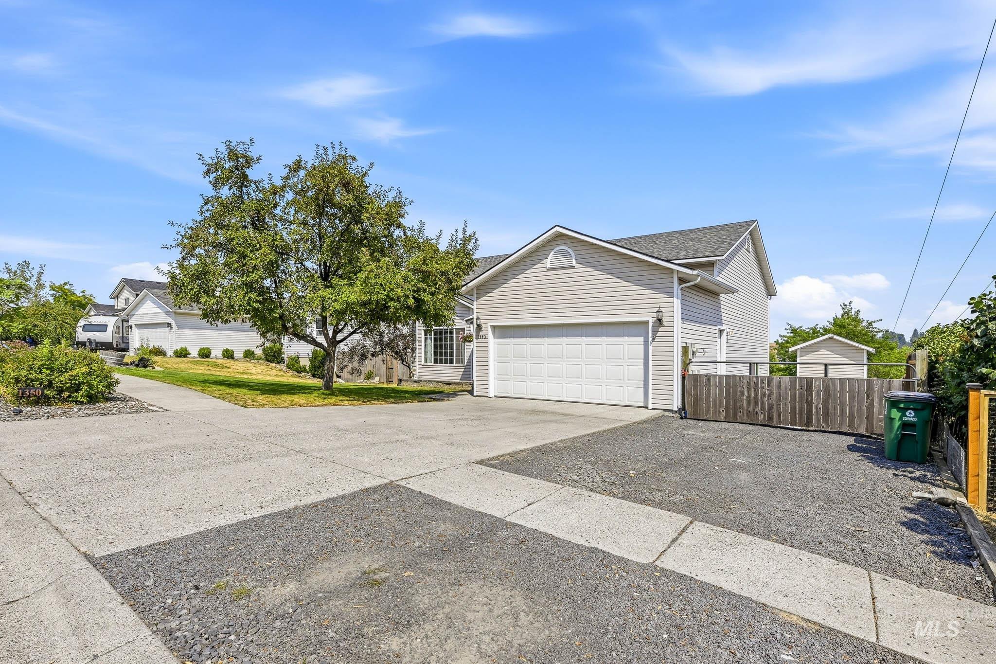 1350 Franklin Road, Moscow, Idaho 83843, 4 Bedrooms, 2 Bathrooms, Residential For Sale, Price $505,000, 98996315