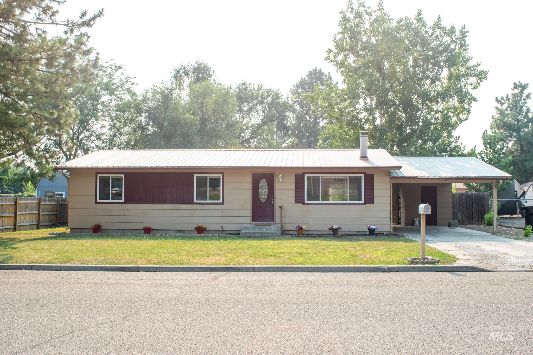 1801 W 6th, Weiser, Idaho 83672, 3 Bedrooms, 1 Bathroom, Residential For Sale, Price $268,826, 98996316