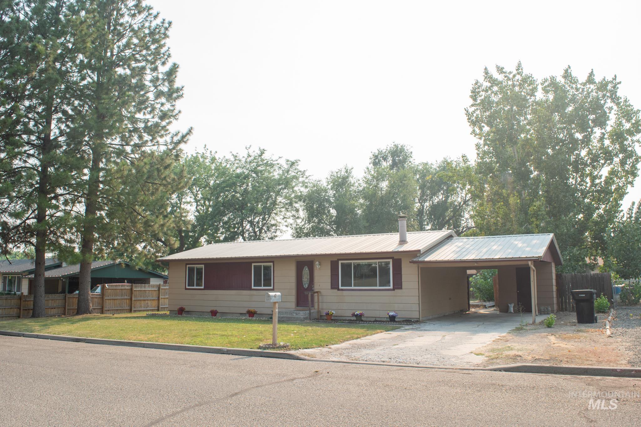 1801 W 6th, Weiser, Idaho 83672, 3 Bedrooms, 1 Bathroom, Residential For Sale, Price $252,826, 98996316