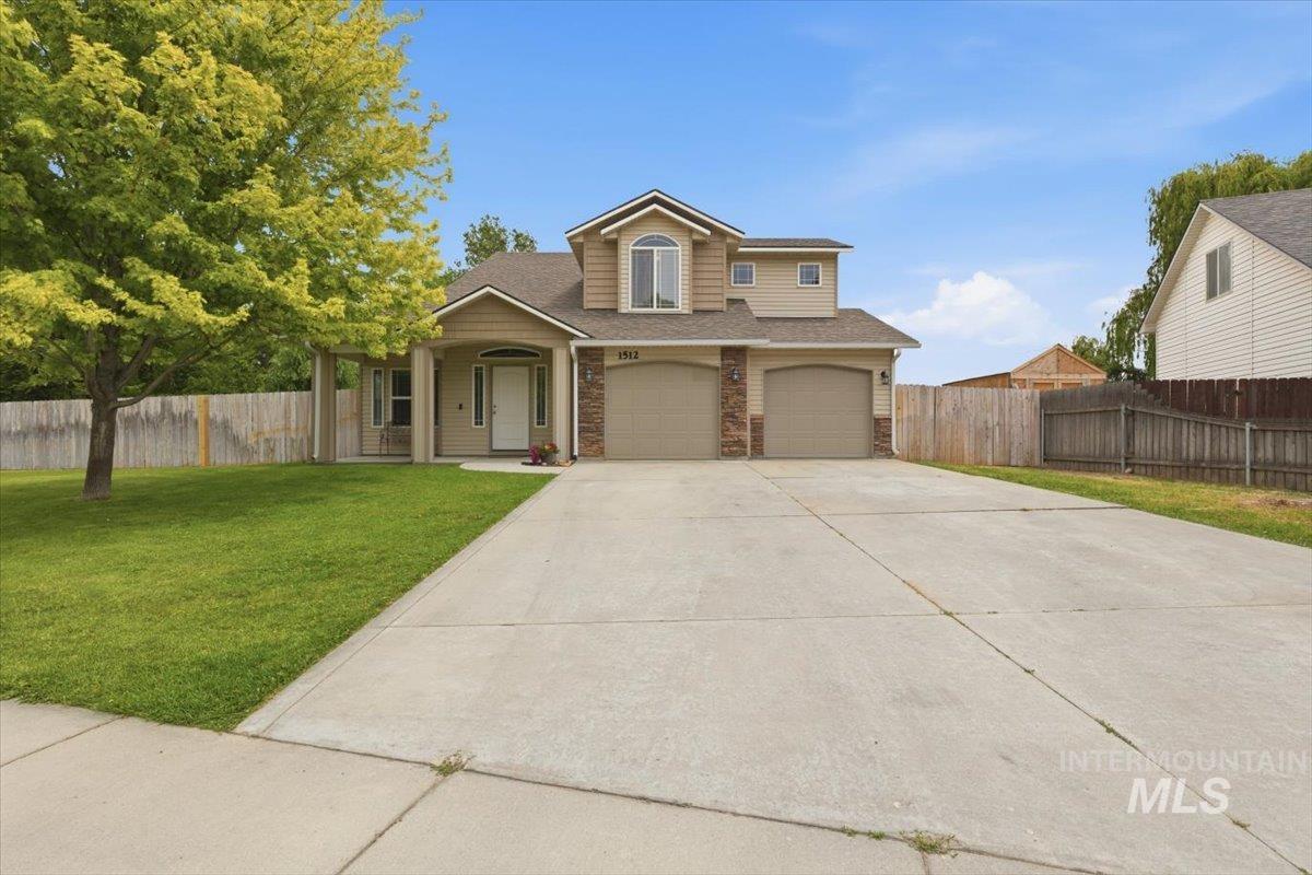 1512 S Florence St, Nampa, Idaho 83686, 4 Bedrooms, 2.5 Bathrooms, Residential For Sale, Price $439,900, 98996318