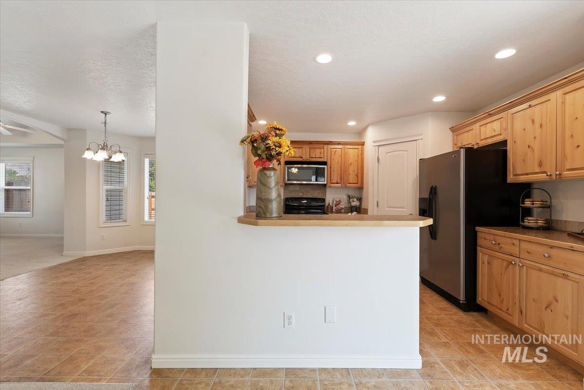 1512 S Florence St, Nampa, Idaho 83686, 4 Bedrooms, 2.5 Bathrooms, Residential For Sale, Price $439,900, 98996318