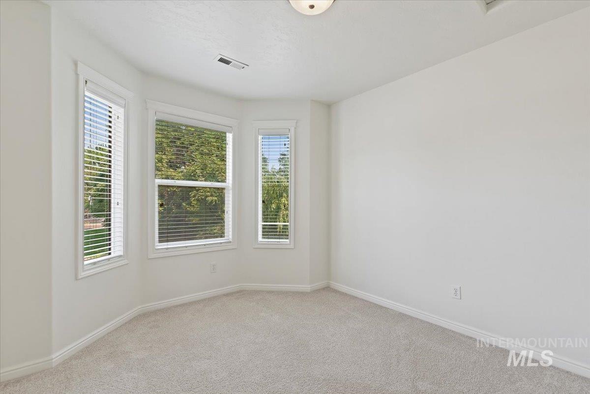 1512 S Florence St, Nampa, Idaho 83686, 4 Bedrooms, 2.5 Bathrooms, Residential For Sale, Price $439,900, 98996318