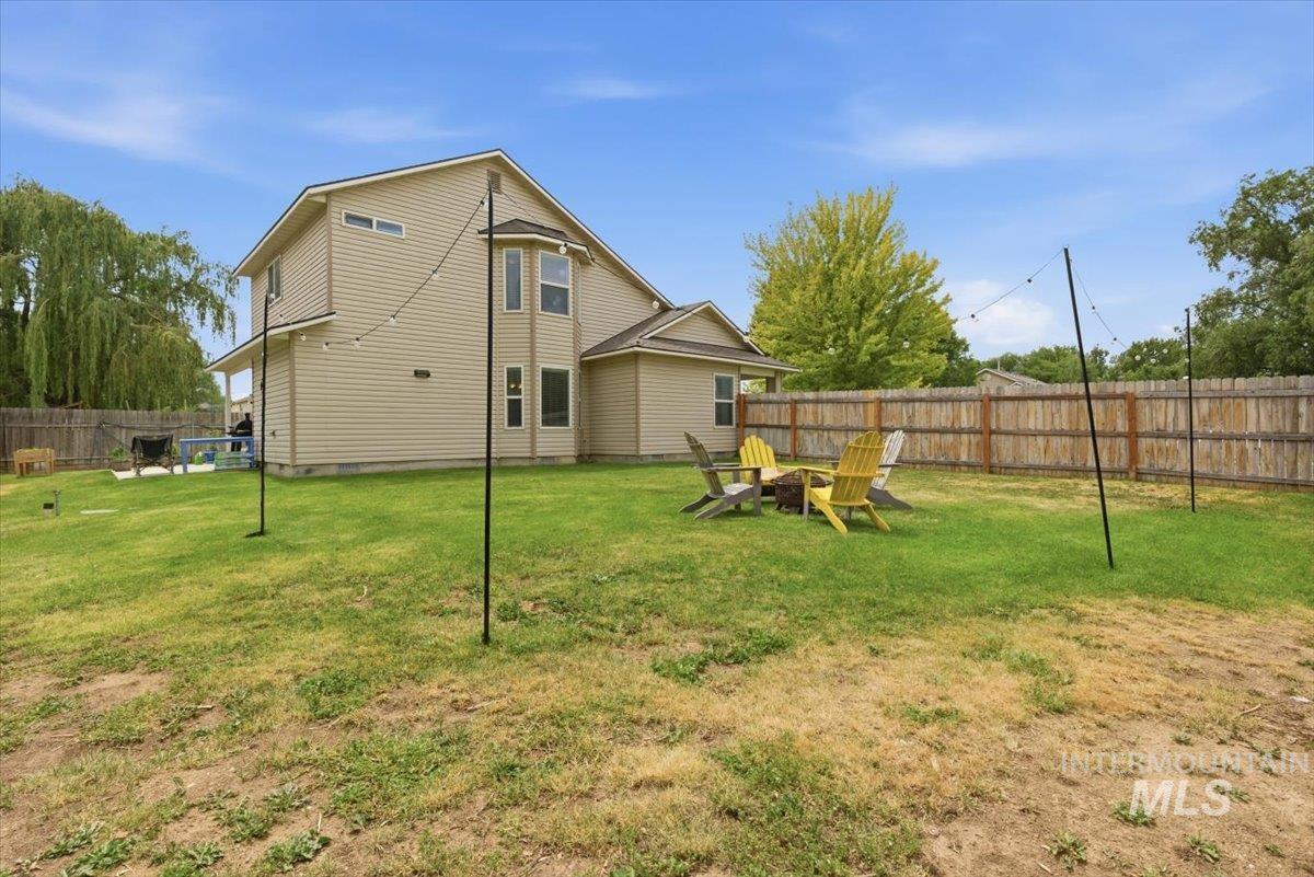 1512 S Florence St, Nampa, Idaho 83686, 4 Bedrooms, 2.5 Bathrooms, Residential For Sale, Price $439,900, 98996318
