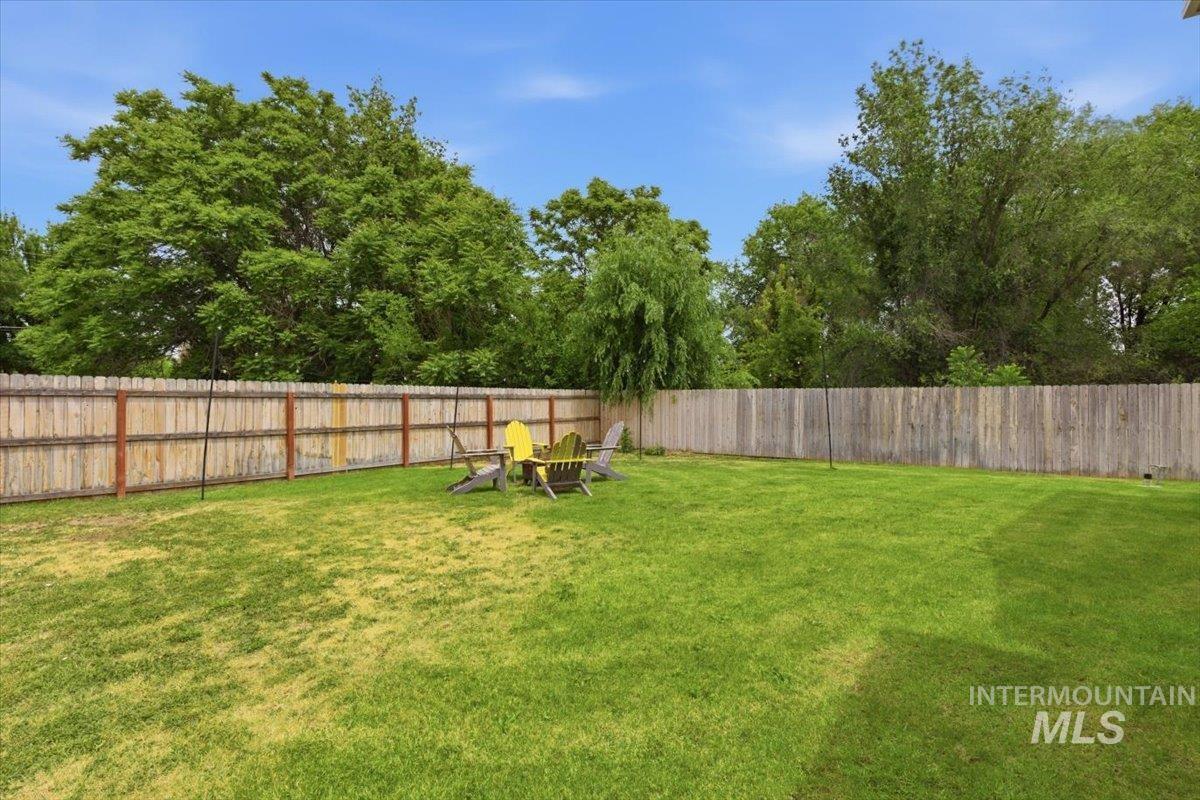 1512 S Florence St, Nampa, Idaho 83686, 4 Bedrooms, 2.5 Bathrooms, Residential For Sale, Price $439,900, 98996318