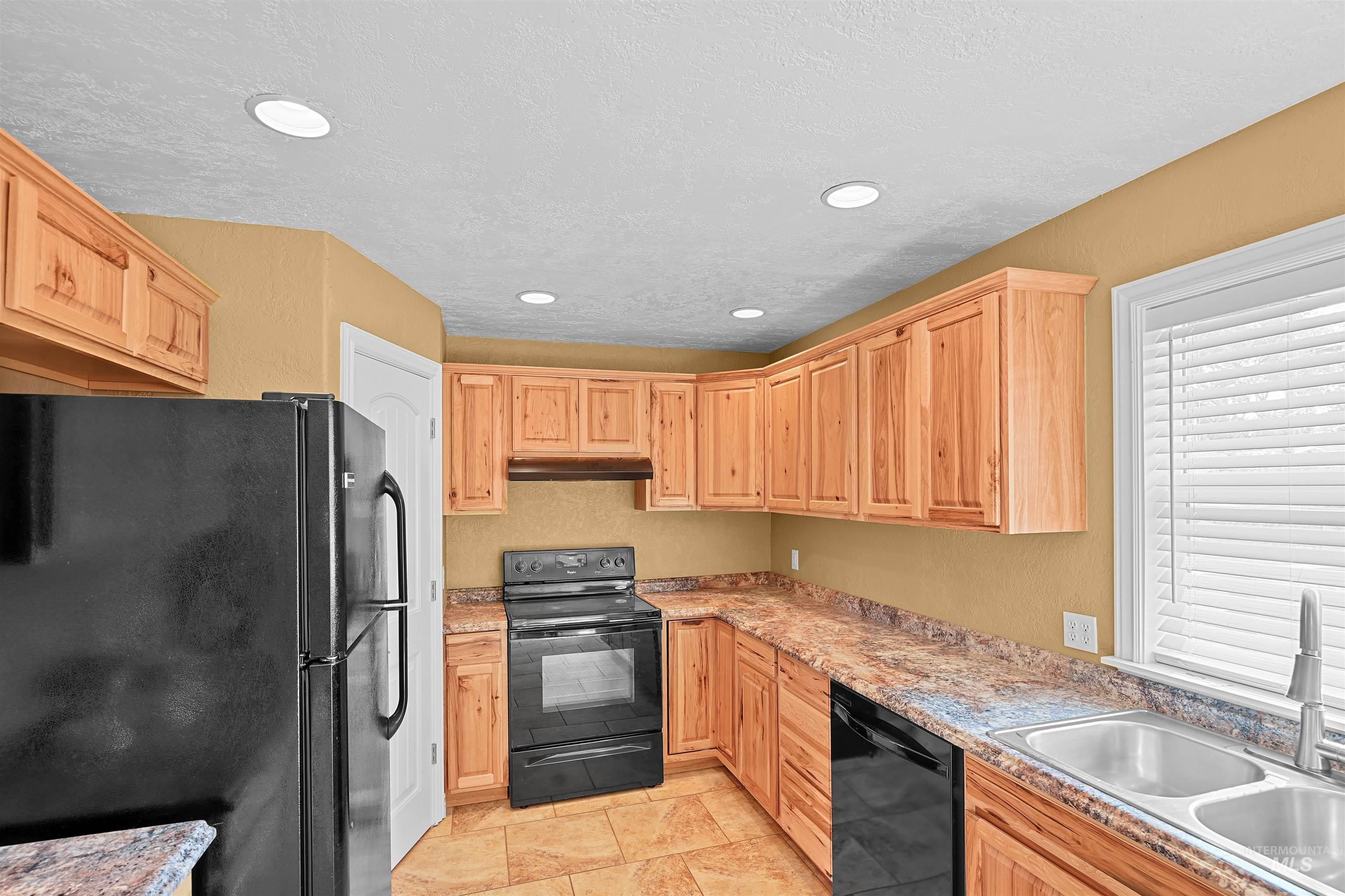 2040 Conant, Burley, Idaho 83318, 4 Bedrooms, 3 Bathrooms, Residential For Sale, Price $365,000, 98996320