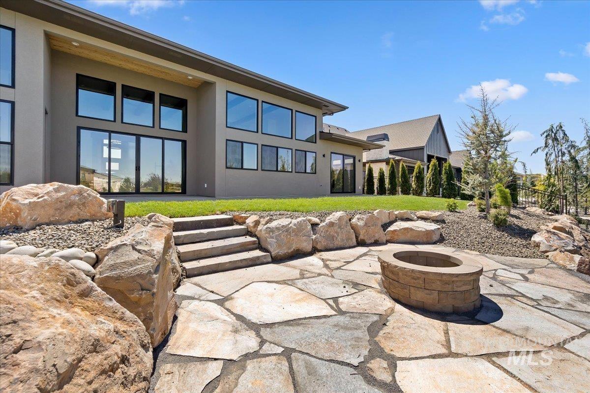 4900 W Braveheart St, Eagle, Idaho 83616, 3 Bedrooms, 3.5 Bathrooms, Residential For Sale, Price $1,550,000, 98996321