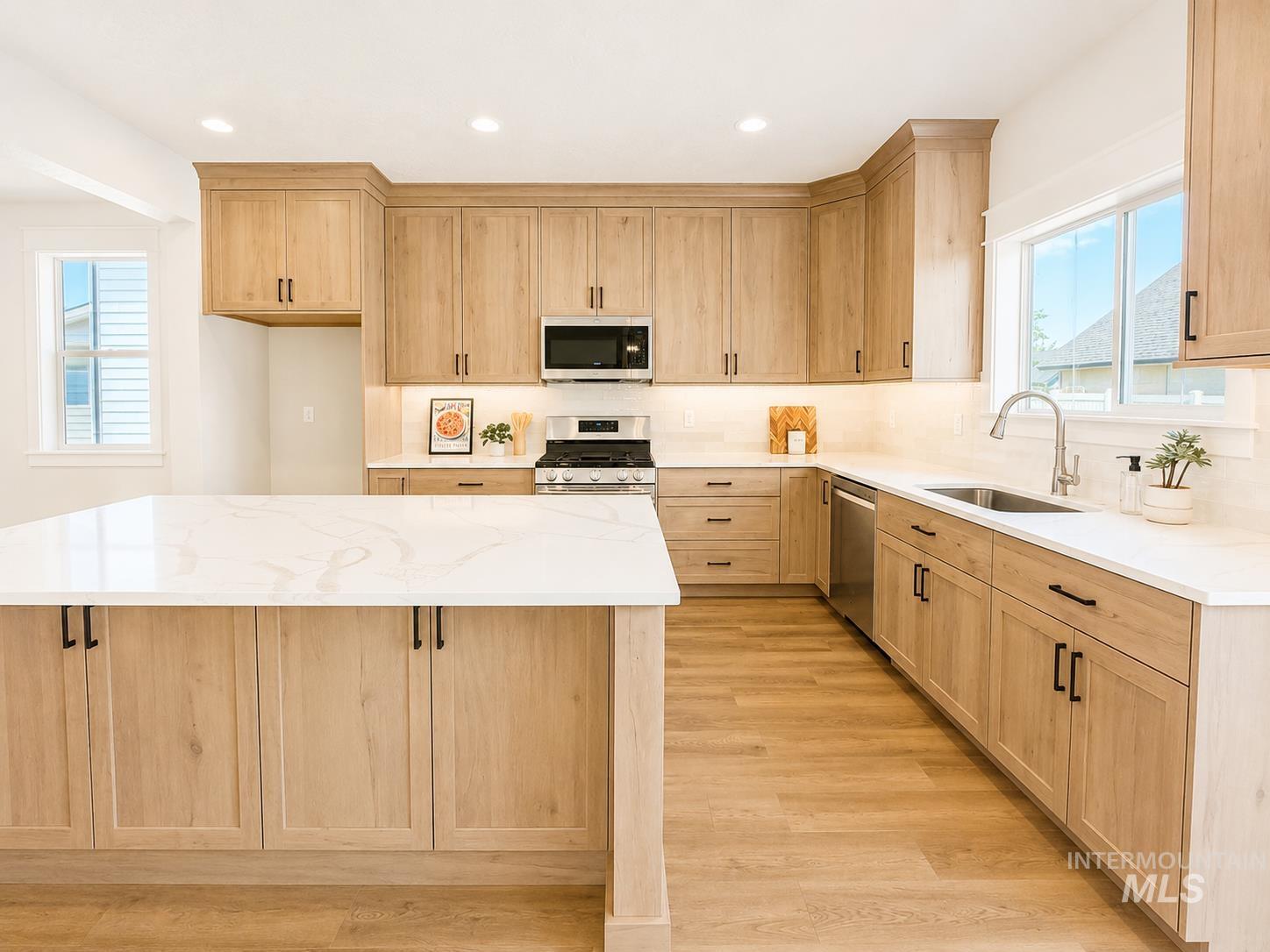 684 S Cassandra Ave, Kuna, Idaho 83634, 4 Bedrooms, 3.5 Bathrooms, Residential For Sale, Price $584,800, 98996322