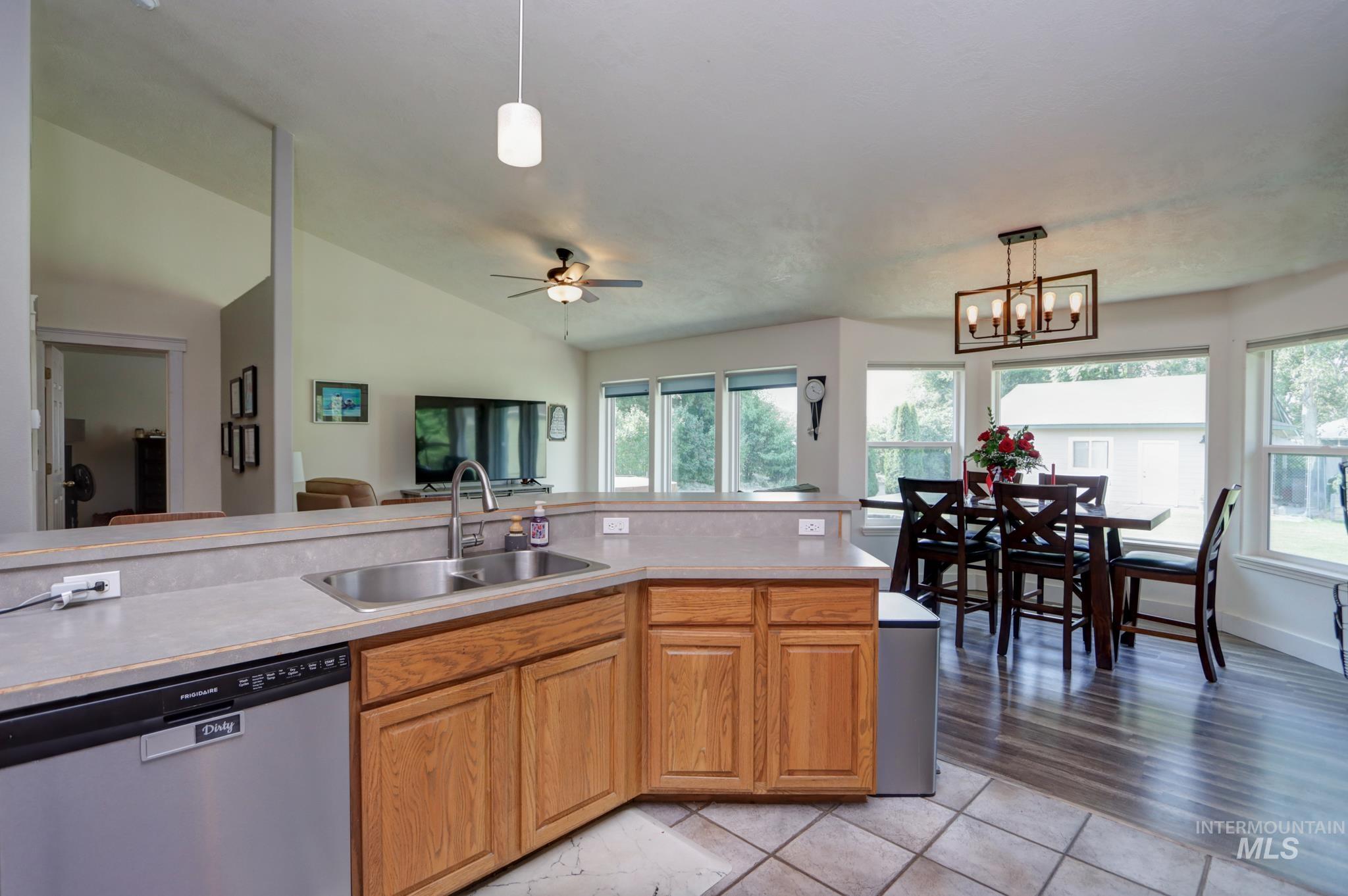 2061 Shelley Dr, Payette, Idaho 83661, 3 Bedrooms, 2.5 Bathrooms, Residential For Sale, Price $679,900, 98996328