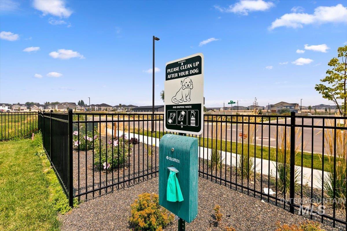 60 N Feather Reed Ave., Meridian, Idaho 83642, 4 Bedrooms, 2.5 Bathrooms, Residential For Sale, Price $574,900,MLS 98996330