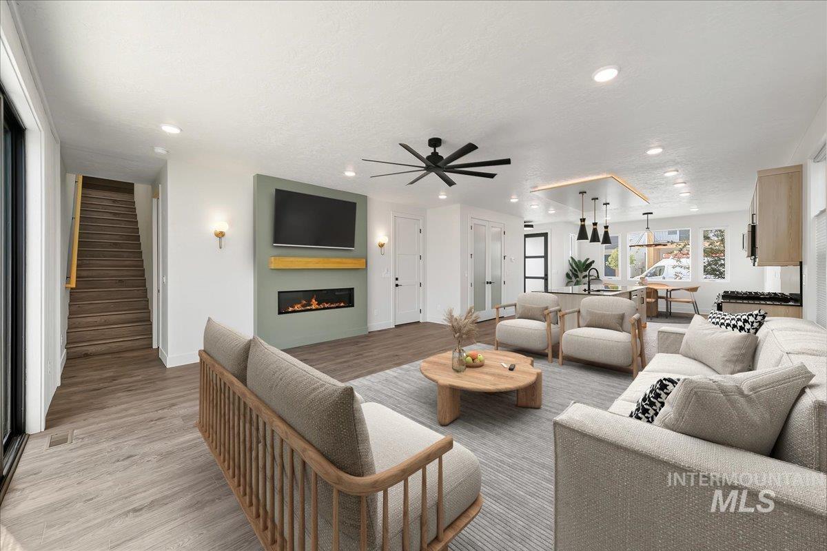 60 N Feather Reed Ave., Meridian, Idaho 83642, 4 Bedrooms, 2.5 Bathrooms, Residential For Sale, Price $574,900,MLS 98996330