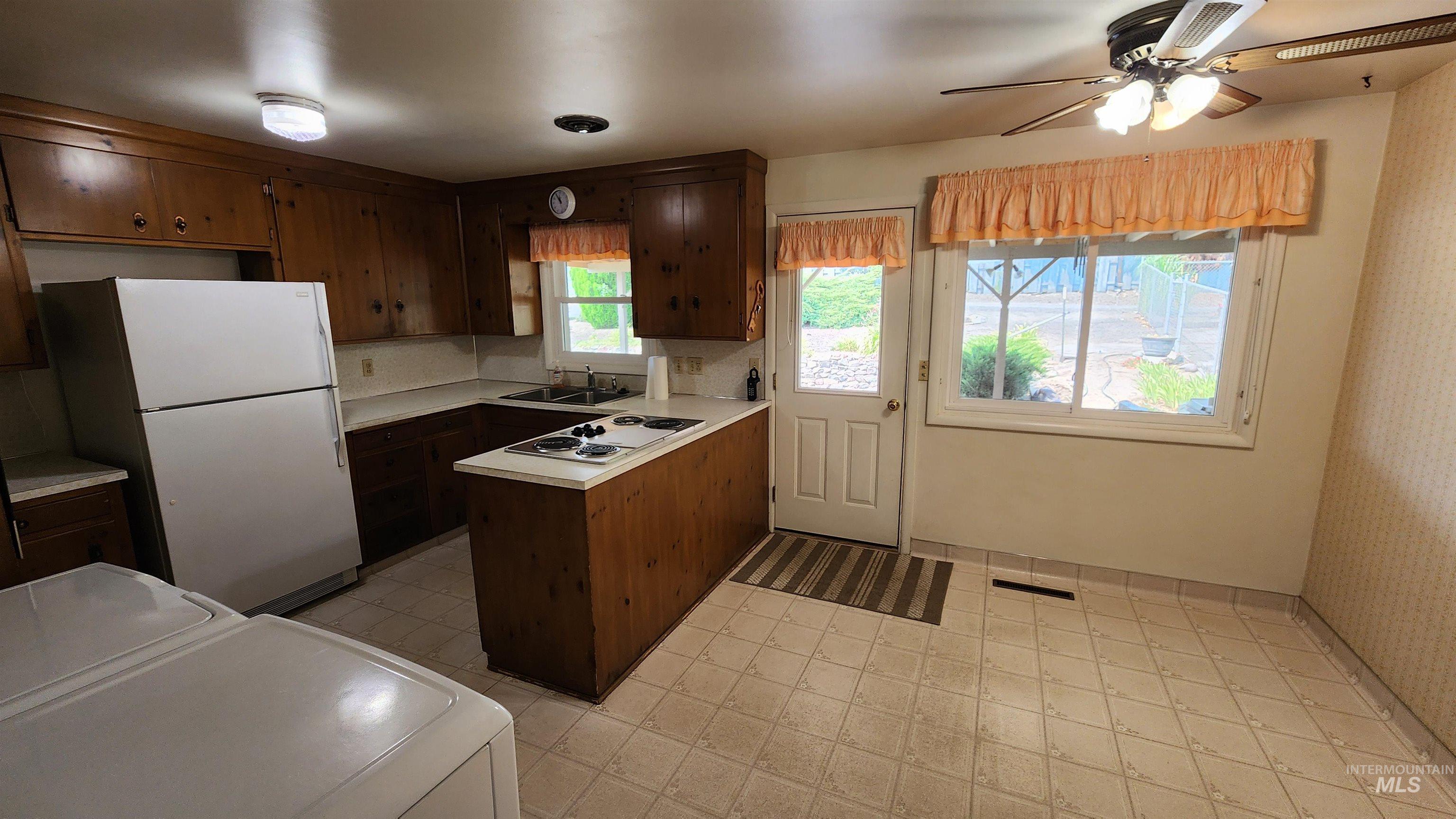 812 Walk Ln, Clarkston, Idaho 99403, 3 Bedrooms, 1 Bathroom, Residential For Sale, Price $335,000,MLS 98996331