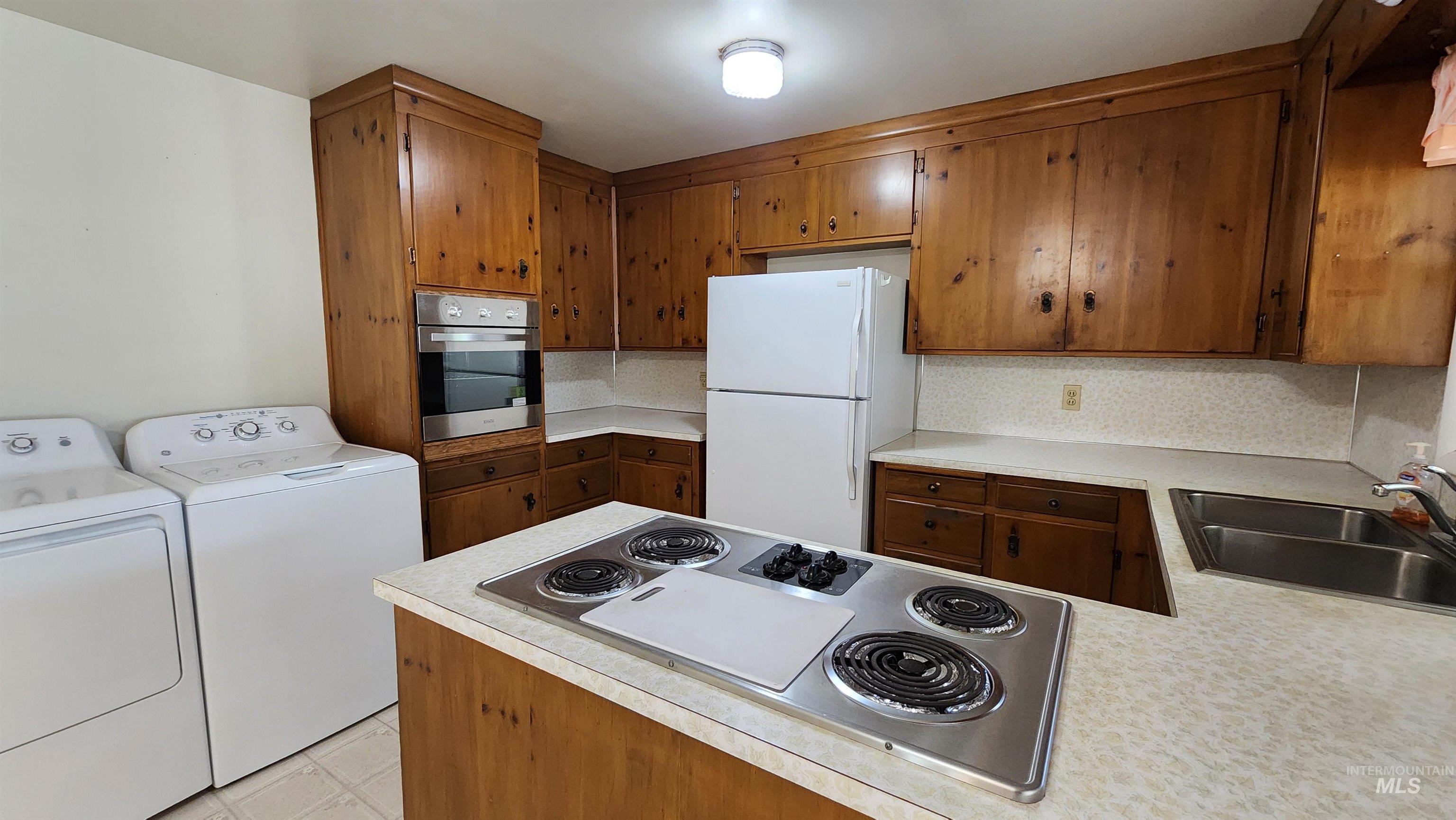 812 Walk Ln, Clarkston, Idaho 99403, 3 Bedrooms, 1 Bathroom, Residential For Sale, Price $335,000,MLS 98996331