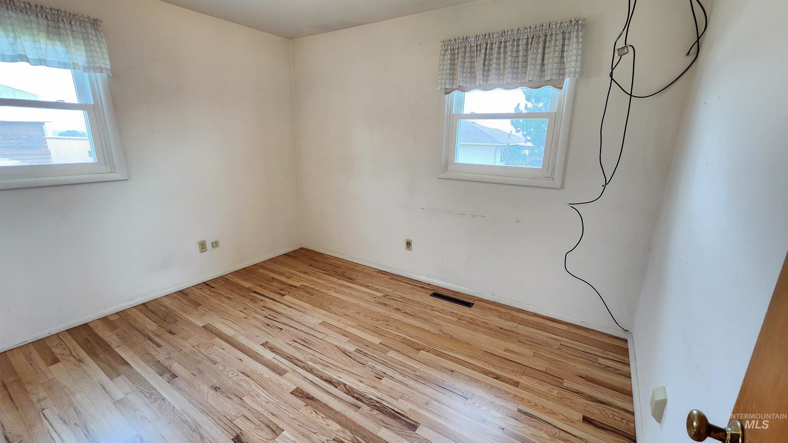 812 Walk Ln, Clarkston, Idaho 99403, 3 Bedrooms, 1 Bathroom, Residential For Sale, Price $335,000,MLS 98996331
