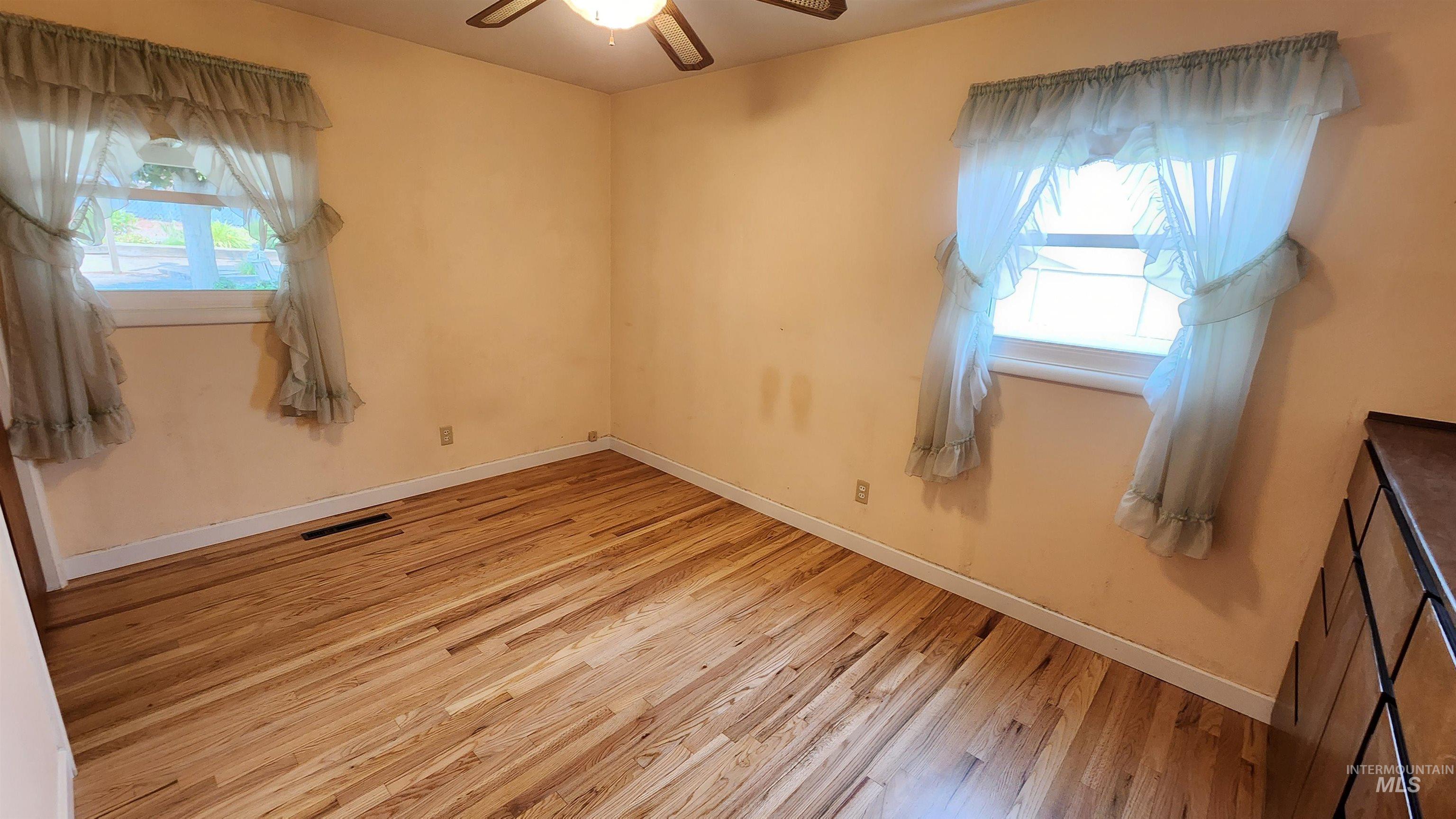812 Walk Ln, Clarkston, Idaho 99403, 3 Bedrooms, 1 Bathroom, Residential For Sale, Price $335,000,MLS 98996331