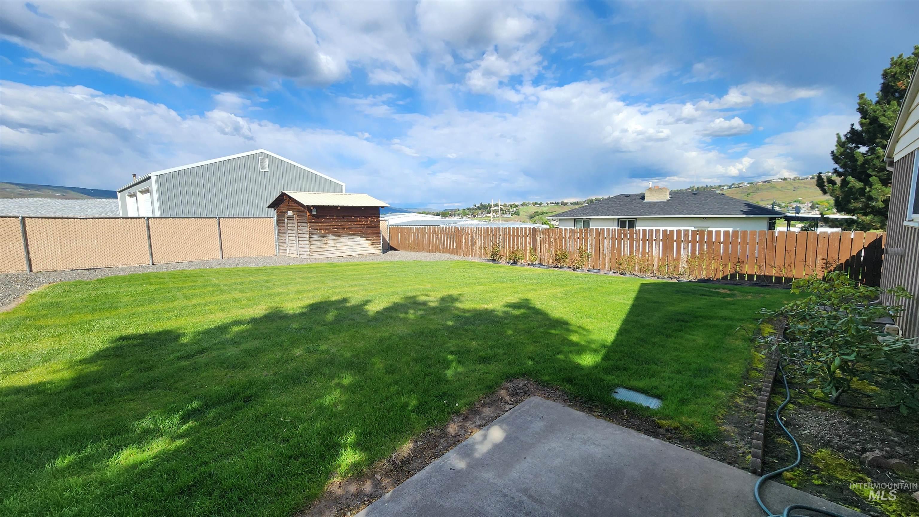 812 Walk Ln, Clarkston, Idaho 99403, 3 Bedrooms, 1 Bathroom, Residential For Sale, Price $335,000,MLS 98996331