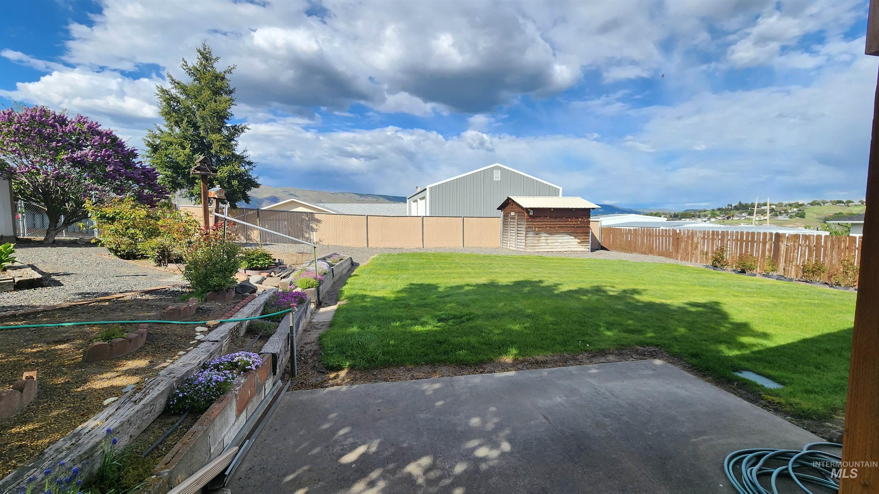 812 Walk Ln, Clarkston, Idaho 99403, 3 Bedrooms, 1 Bathroom, Residential For Sale, Price $335,000,MLS 98996331