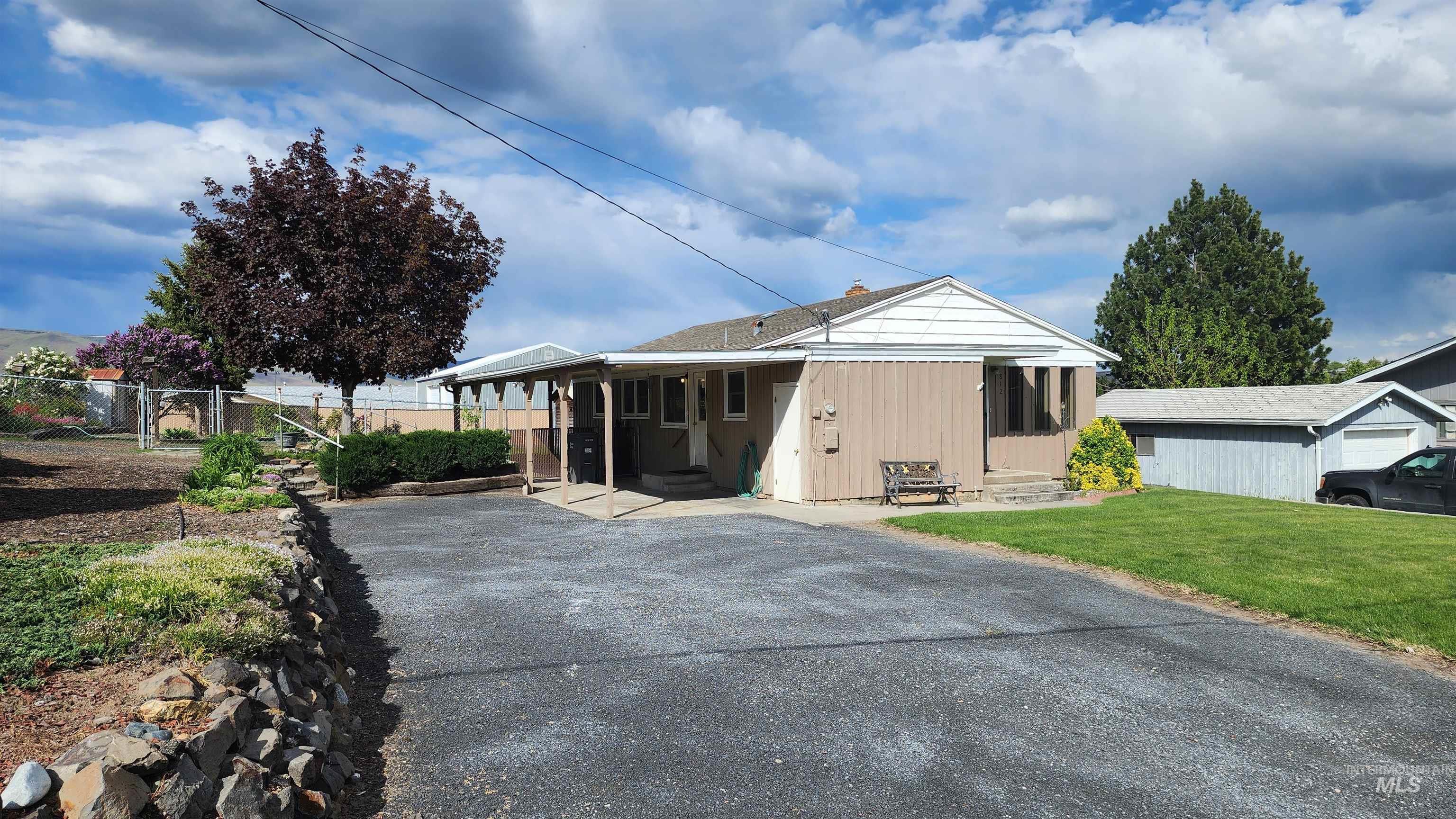 812 Walk Ln, Clarkston, Idaho 99403, 3 Bedrooms, 1 Bathroom, Residential For Sale, Price $335,000,MLS 98996331