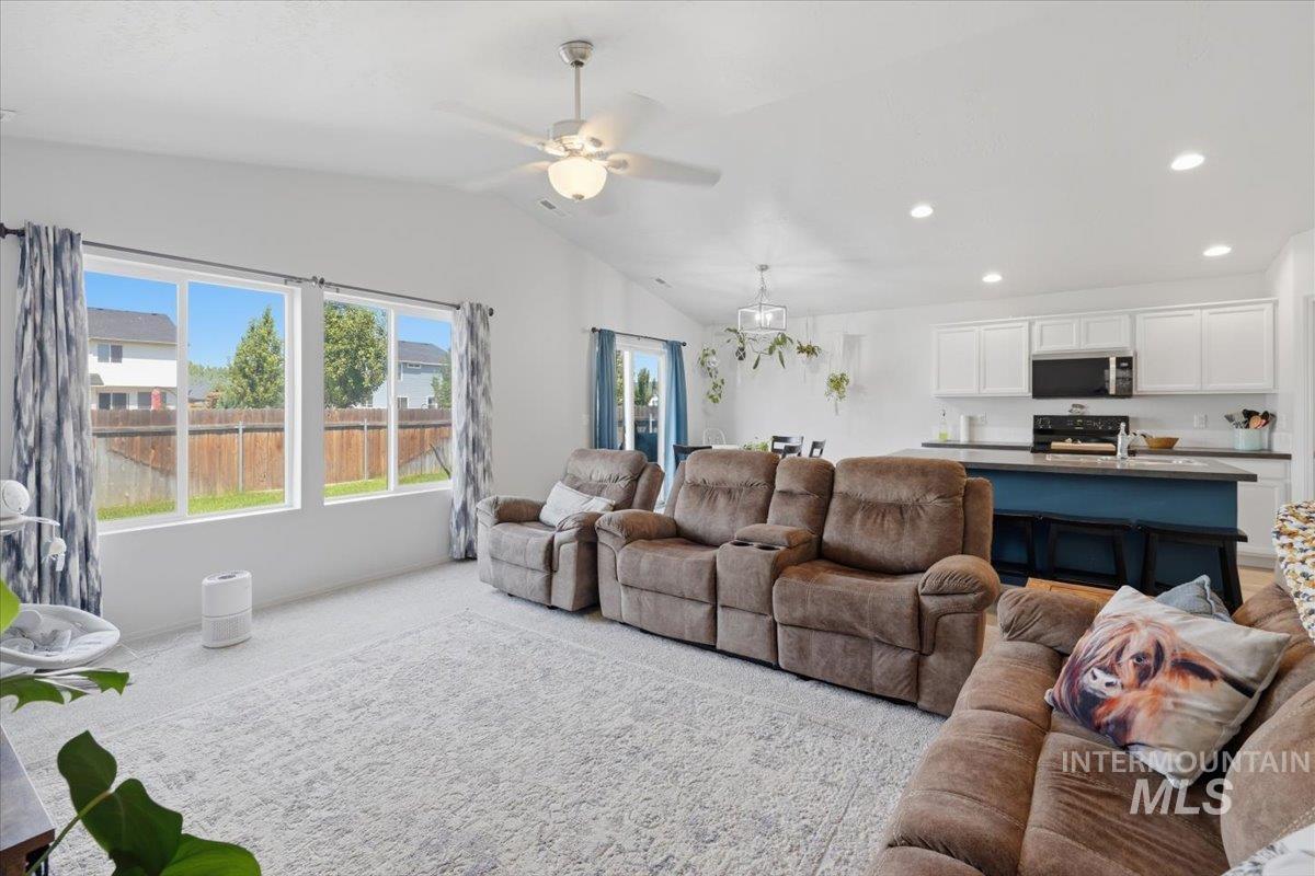 1428 Gold St, Middleton, Idaho 83644, 3 Bedrooms, 2 Bathrooms, Residential For Sale, Price $419,900,MLS 98996335