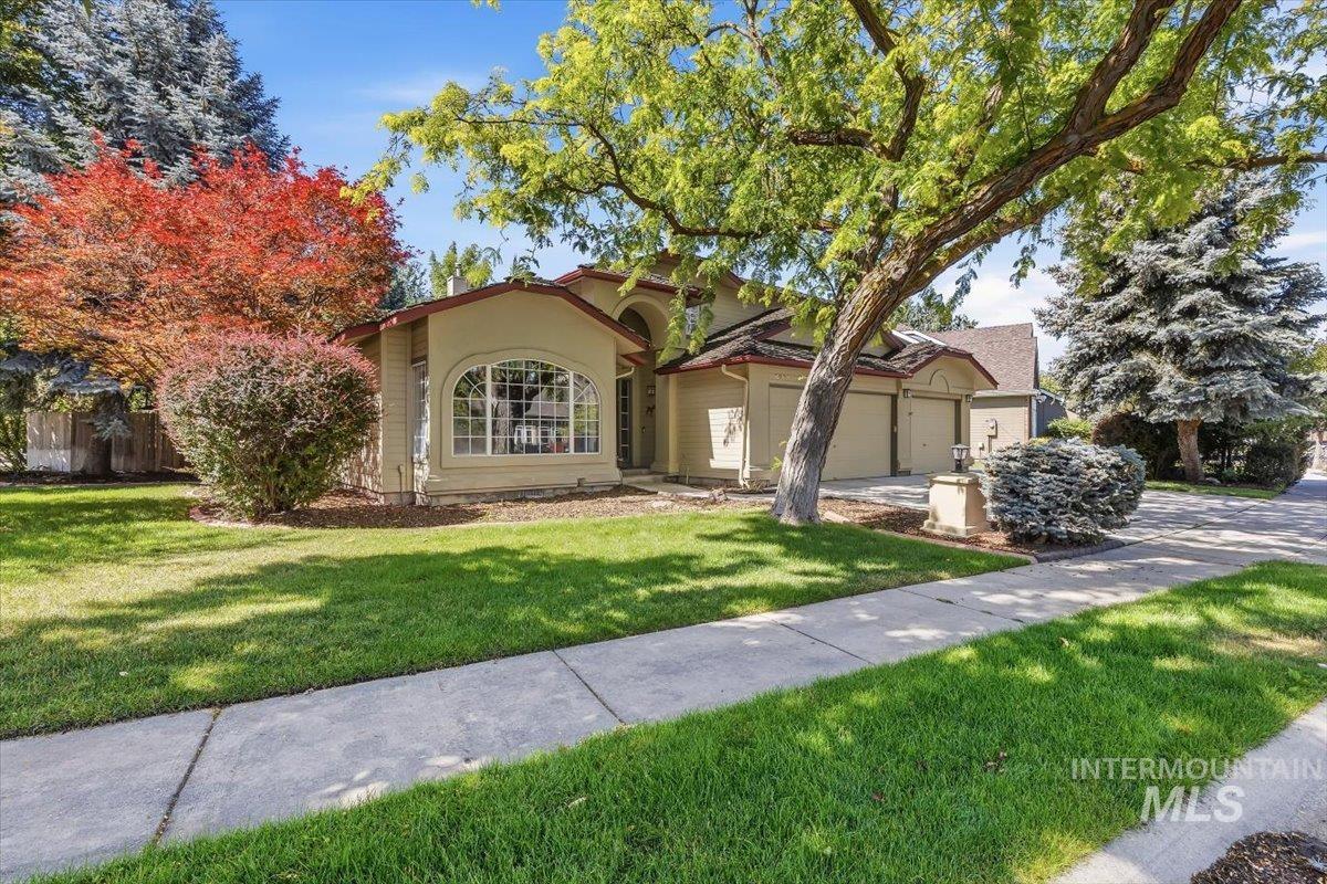 8001 W Innsbrook Ct, Boise, Idaho 83704, 5 Bedrooms, 2.5 Bathrooms, Residential For Sale, Price $724,900, 98996337