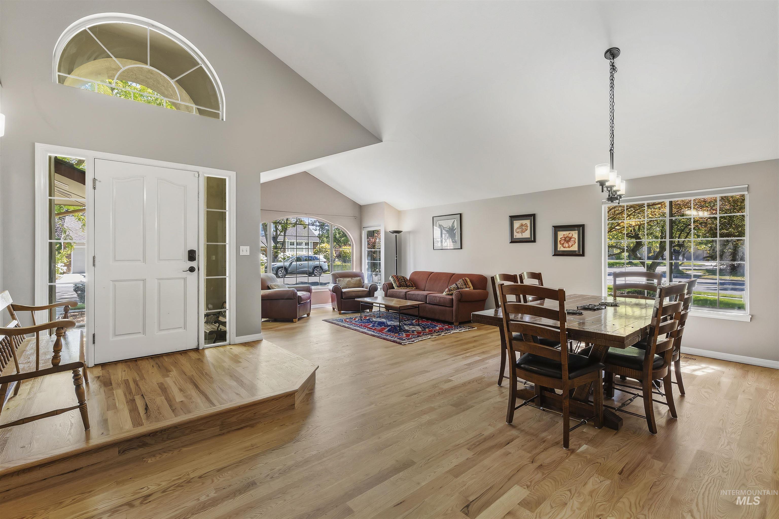 8001 W Innsbrook Ct, Boise, Idaho 83704, 5 Bedrooms, 2.5 Bathrooms, Residential For Sale, Price $724,900, 98996337