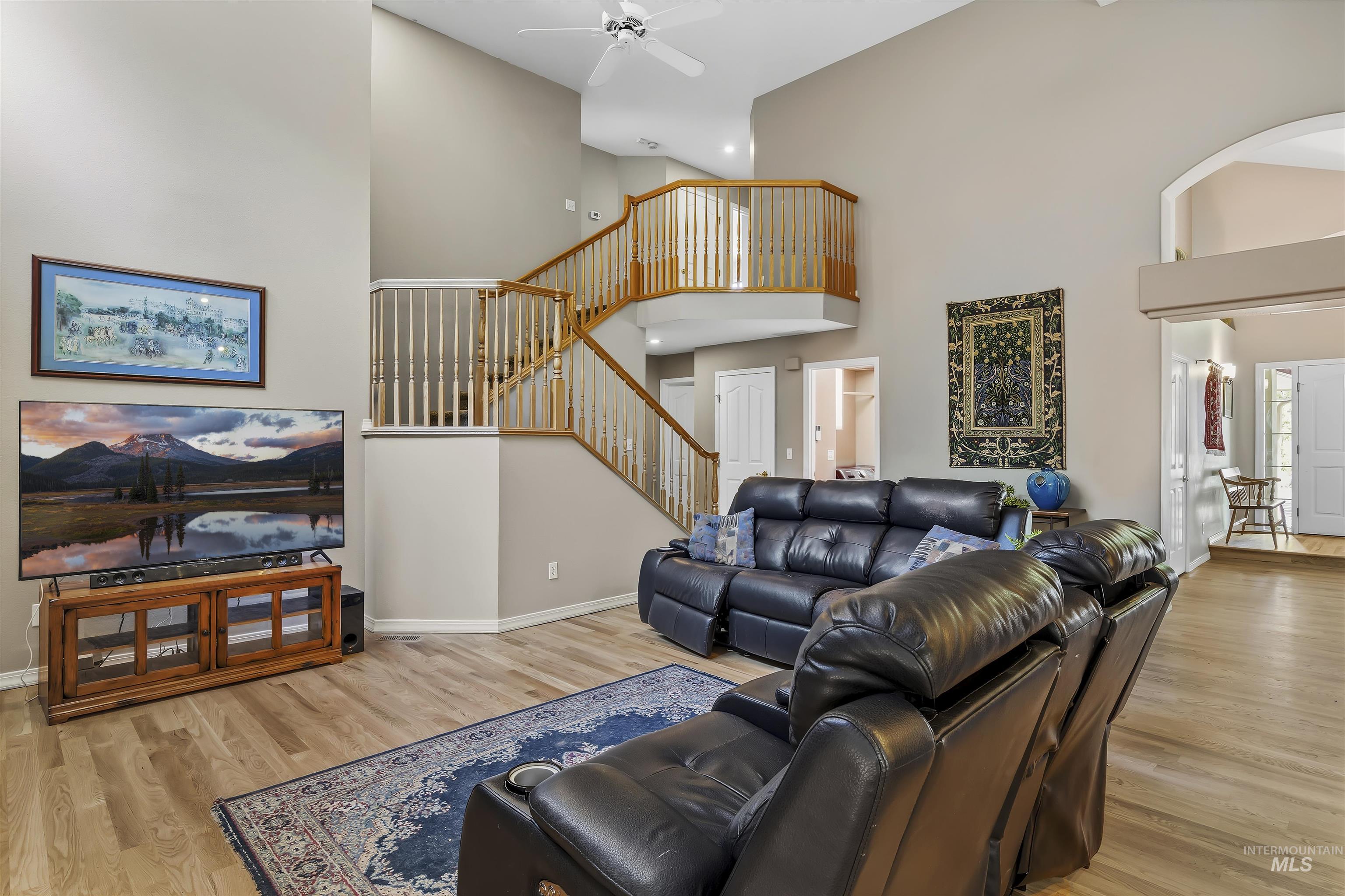 8001 W Innsbrook Ct, Boise, Idaho 83704, 5 Bedrooms, 2.5 Bathrooms, Residential For Sale, Price $724,900, 98996337