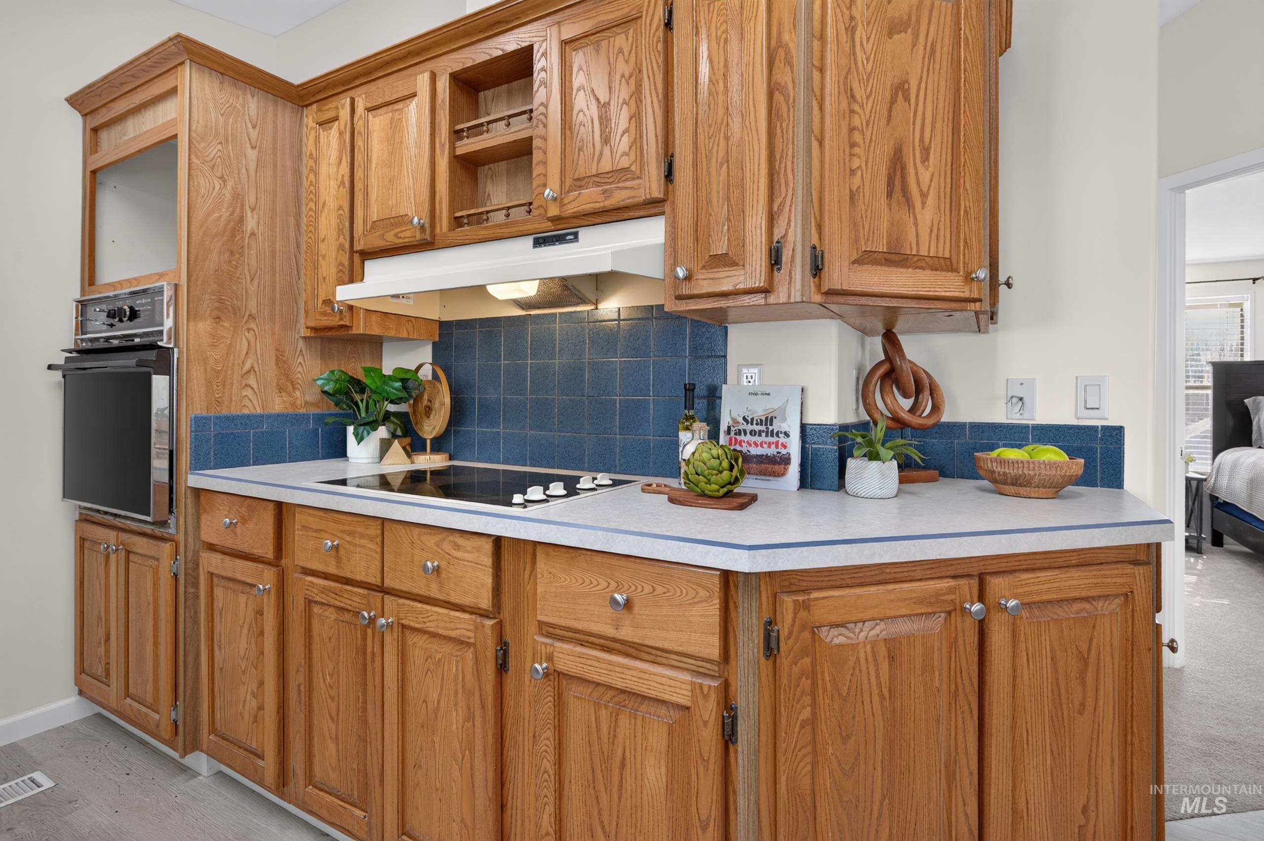 591 S Mataro Lane, Boise, Idaho 83709, 3 Bedrooms, 2 Bathrooms, Residential For Sale, Price $379,000,MLS 98996339