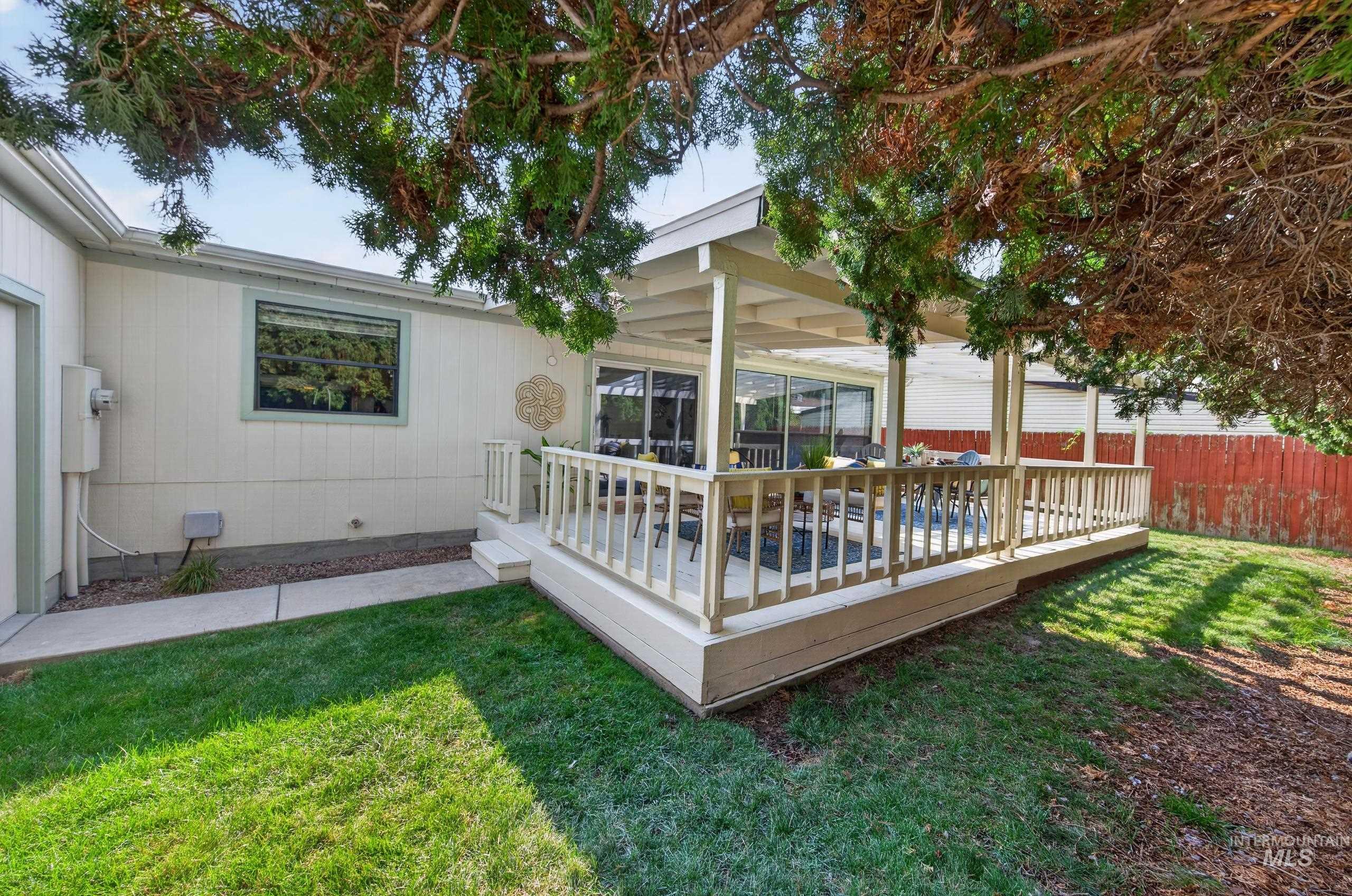 591 S Mataro Lane, Boise, Idaho 83709, 3 Bedrooms, 2 Bathrooms, Residential For Sale, Price $379,000,MLS 98996339