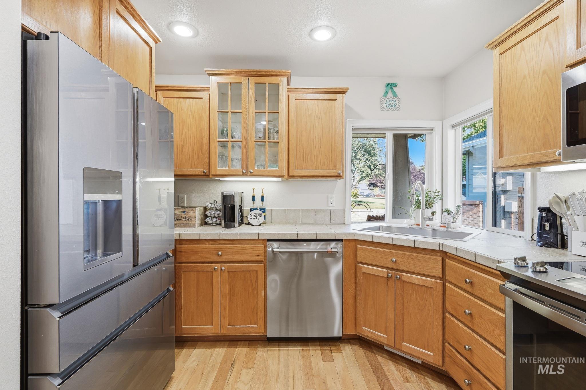 648 S Torino Ave, Meridian, Idaho 83642, 3 Bedrooms, 2.5 Bathrooms, Residential For Sale, Price $499,900,MLS 98996340