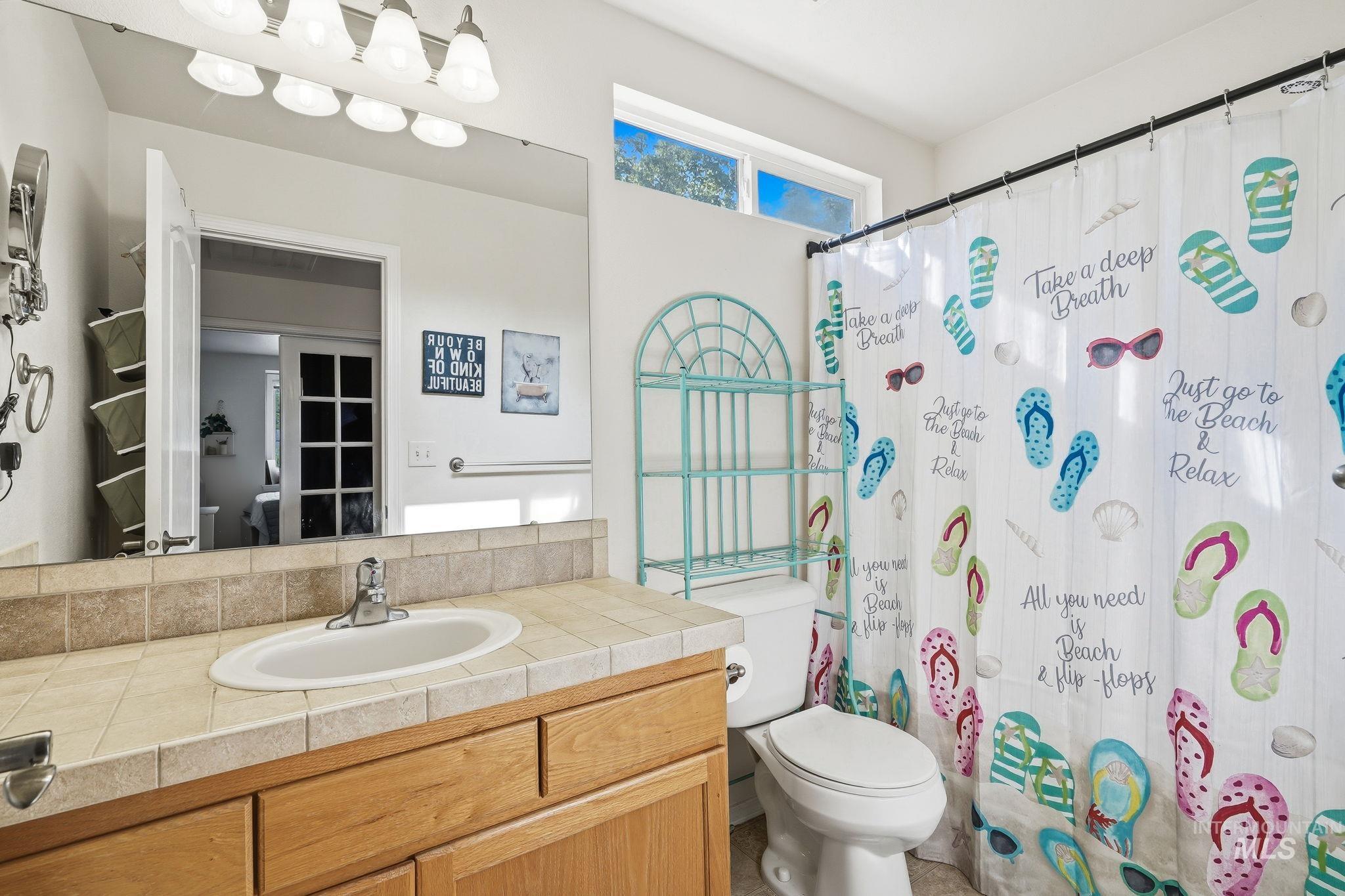 648 S Torino Ave, Meridian, Idaho 83642, 3 Bedrooms, 2.5 Bathrooms, Residential For Sale, Price $499,900,MLS 98996340