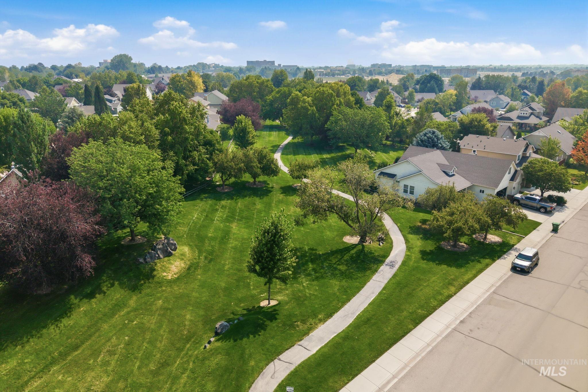 648 S Torino Ave, Meridian, Idaho 83642, 3 Bedrooms, 2.5 Bathrooms, Residential For Sale, Price $499,900,MLS 98996340
