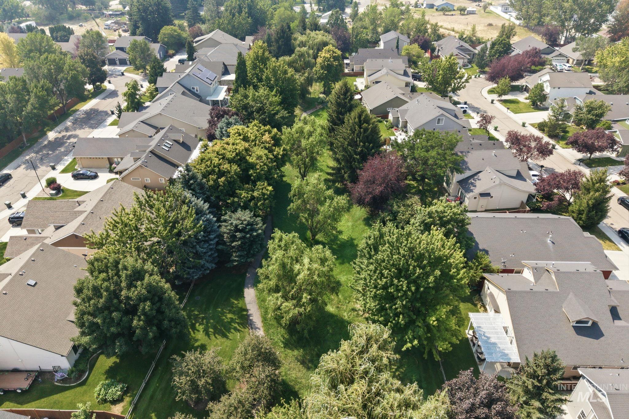 648 S Torino Ave, Meridian, Idaho 83642, 3 Bedrooms, 2.5 Bathrooms, Residential For Sale, Price $499,900,MLS 98996340