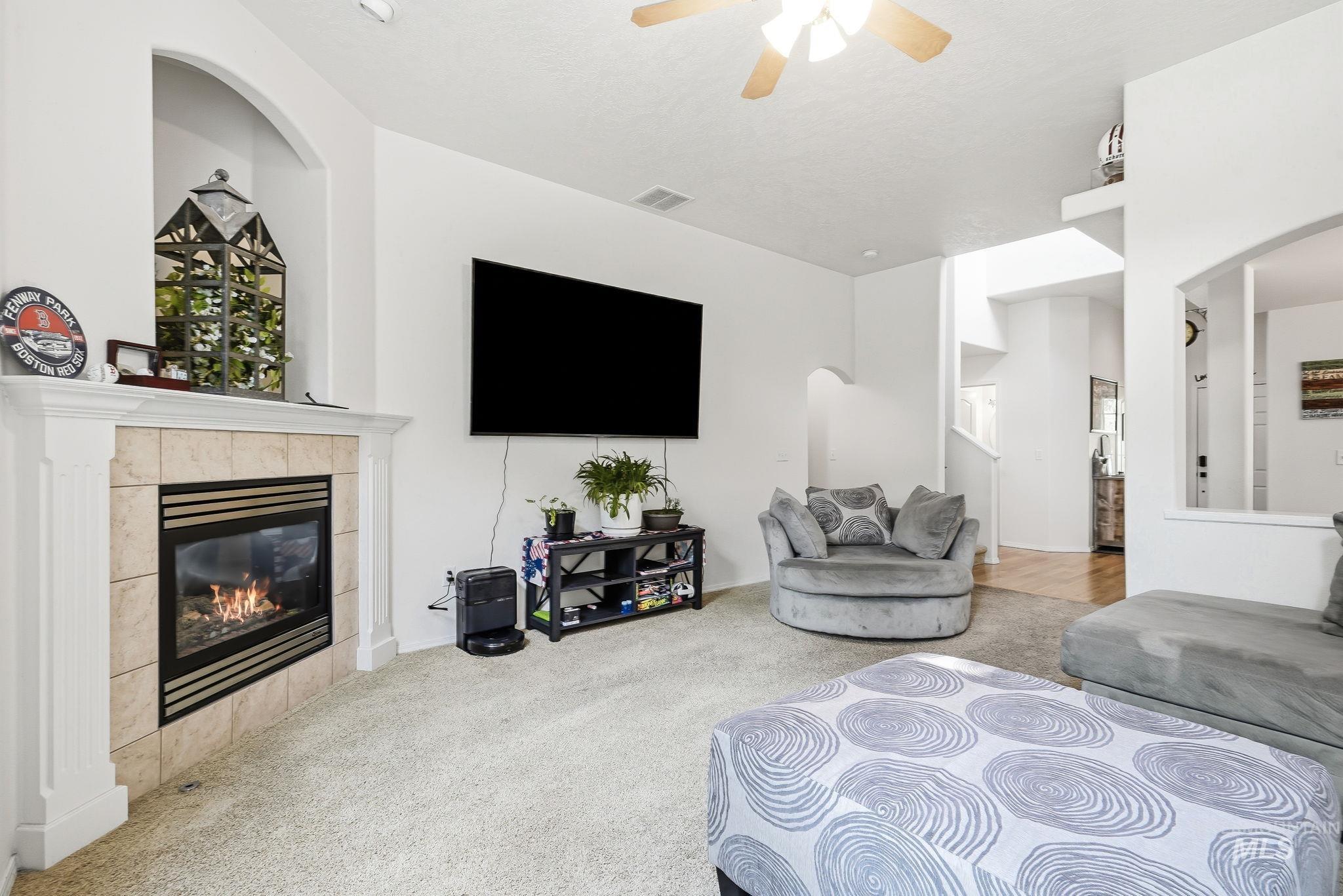 648 S Torino Ave, Meridian, Idaho 83642, 3 Bedrooms, 2.5 Bathrooms, Residential For Sale, Price $499,900,MLS 98996340