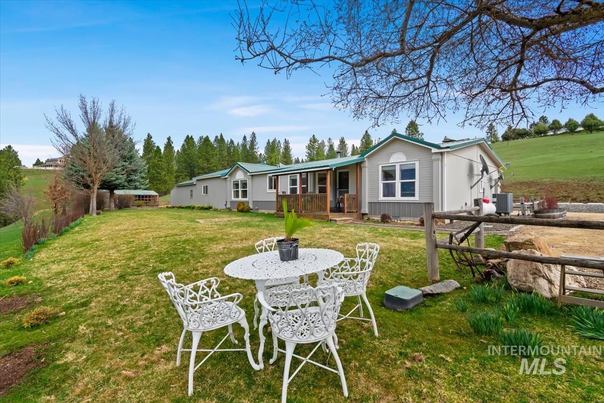 15 Granite Basin, Garden Valley, Idaho 83622, 3 Bedrooms, 2 Bathrooms, Residential For Sale, Price $525,000,MLS 98996341