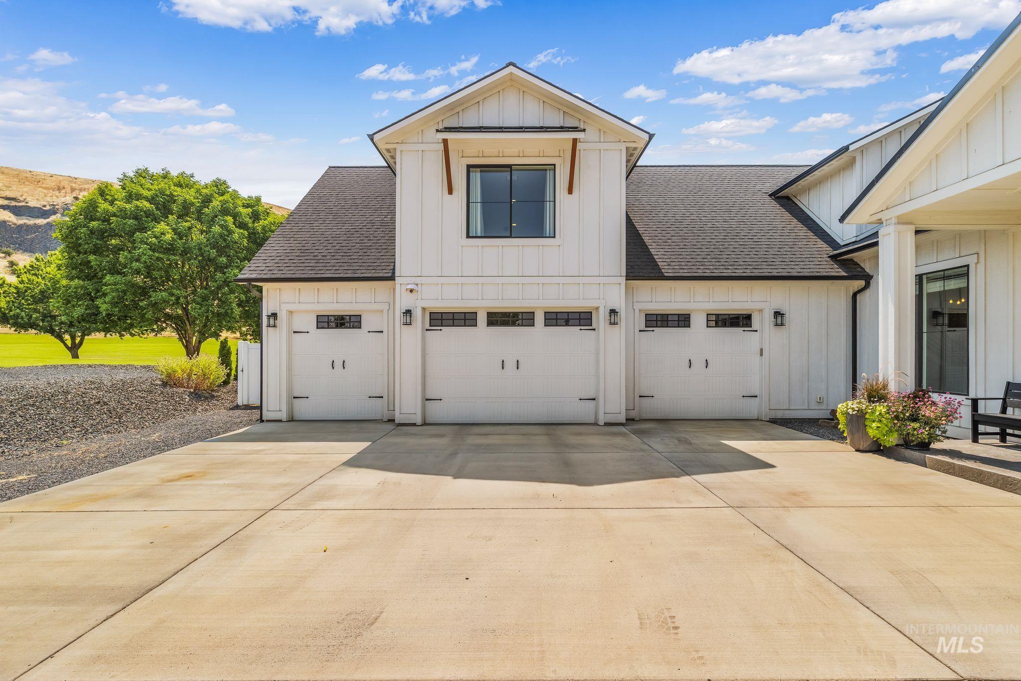 3986 Foothills Drive, Lewiston, Idaho 83501, 4 Bedrooms, 4 Bathrooms, Residential For Sale, Price $1,099,000, 98996344