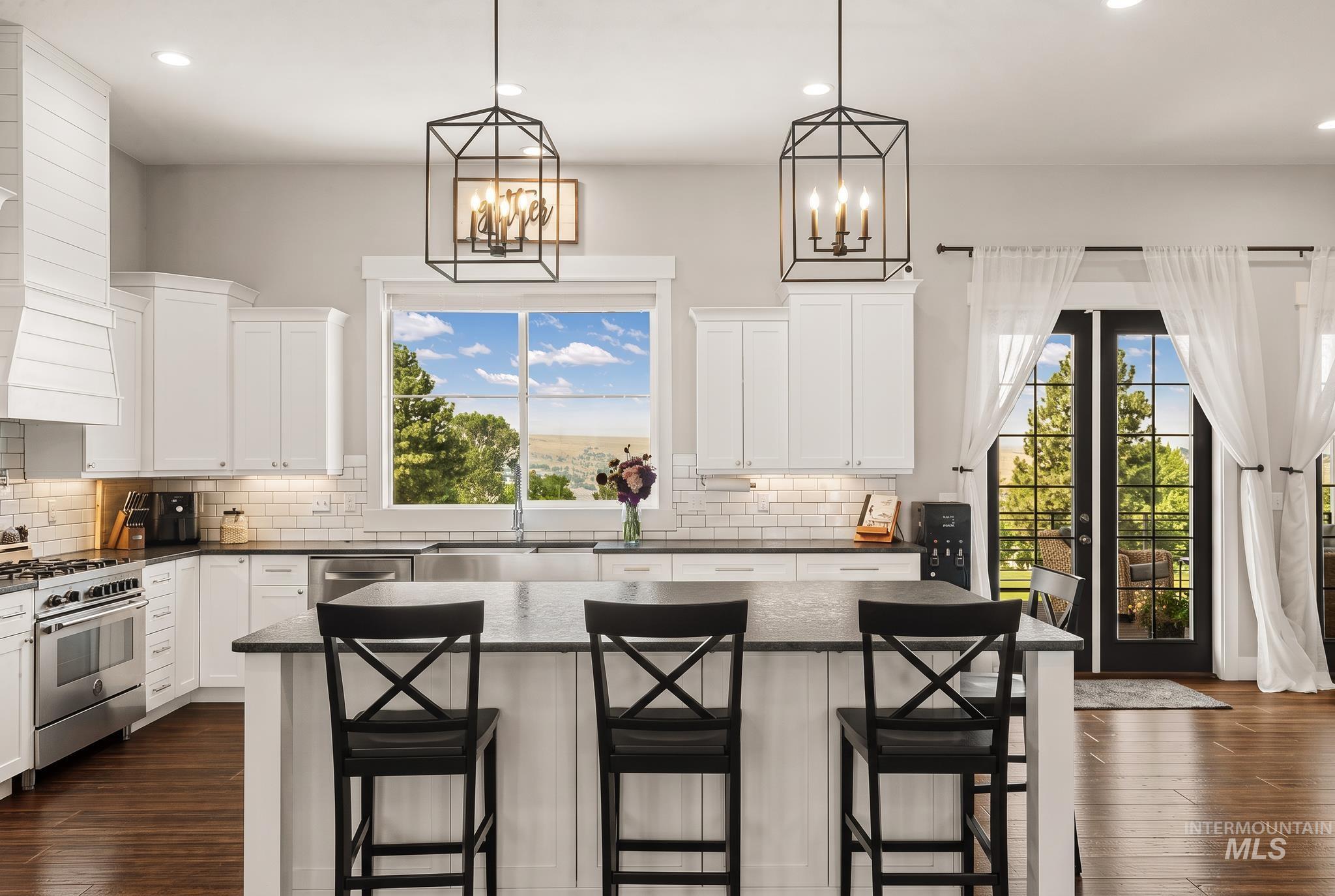 3986 Foothills Drive, Lewiston, Idaho 83501, 4 Bedrooms, 4 Bathrooms, Residential For Sale, Price $1,099,000, 98996344