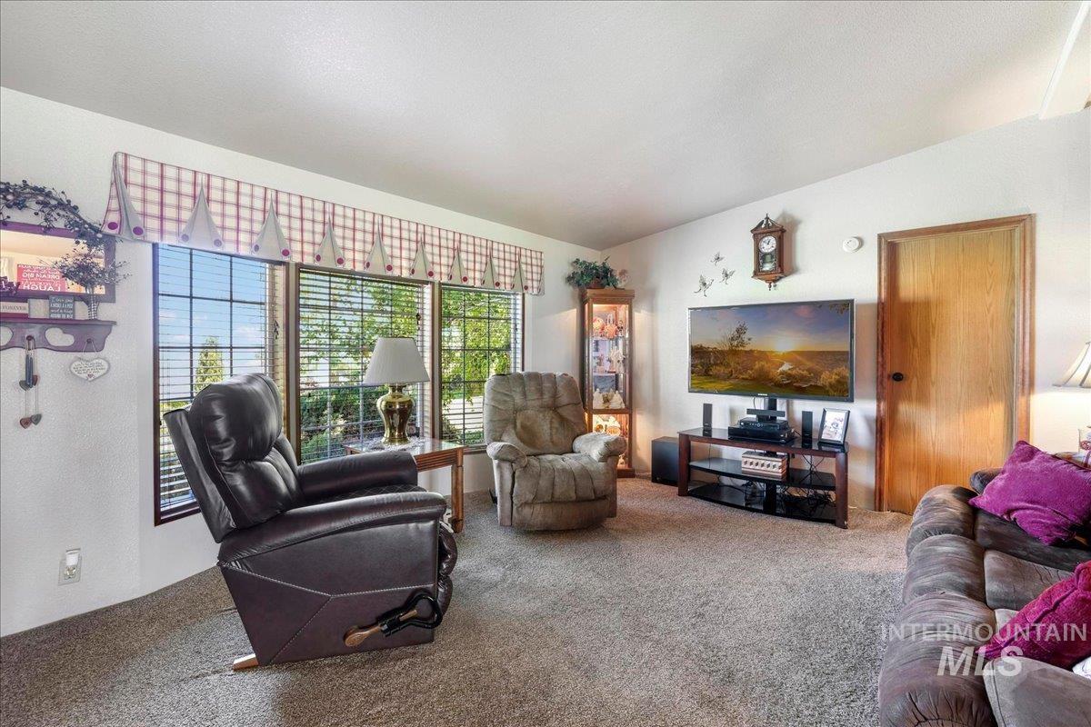 2225 E 1010 S, Hazelton, Idaho 83335, 5 Bedrooms, 2 Bathrooms, Residential For Sale, Price $399,000,MLS 98996347