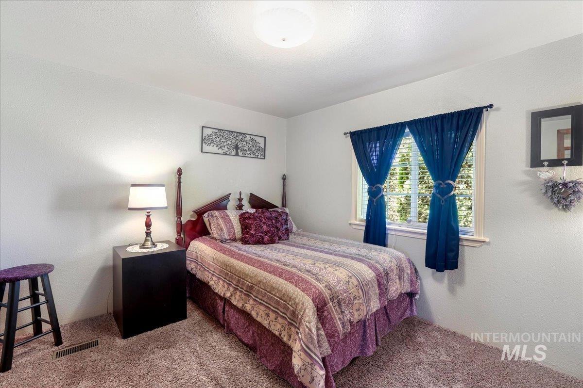 2225 E 1010 S, Hazelton, Idaho 83335, 5 Bedrooms, 2 Bathrooms, Residential For Sale, Price $399,000,MLS 98996347