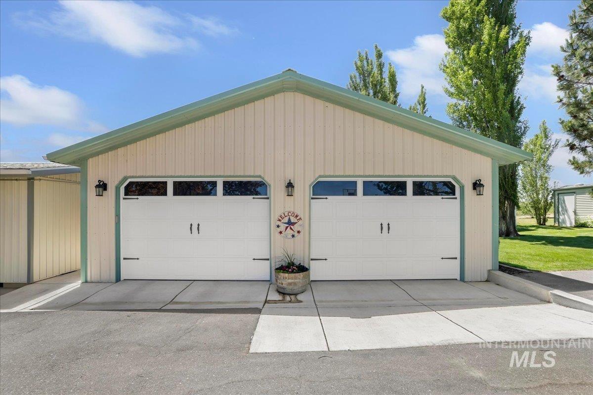 2225 E 1010 S, Hazelton, Idaho 83335, 5 Bedrooms, 2 Bathrooms, Residential For Sale, Price $399,000,MLS 98996347