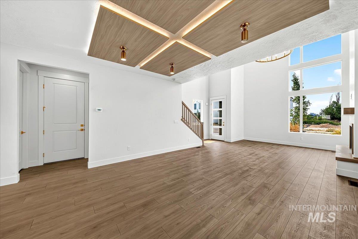 92 N Feather Reed Ave., Meridian, Idaho 83642, 3 Bedrooms, 2.5 Bathrooms, Residential For Sale, Price $609,900,MLS 98996350