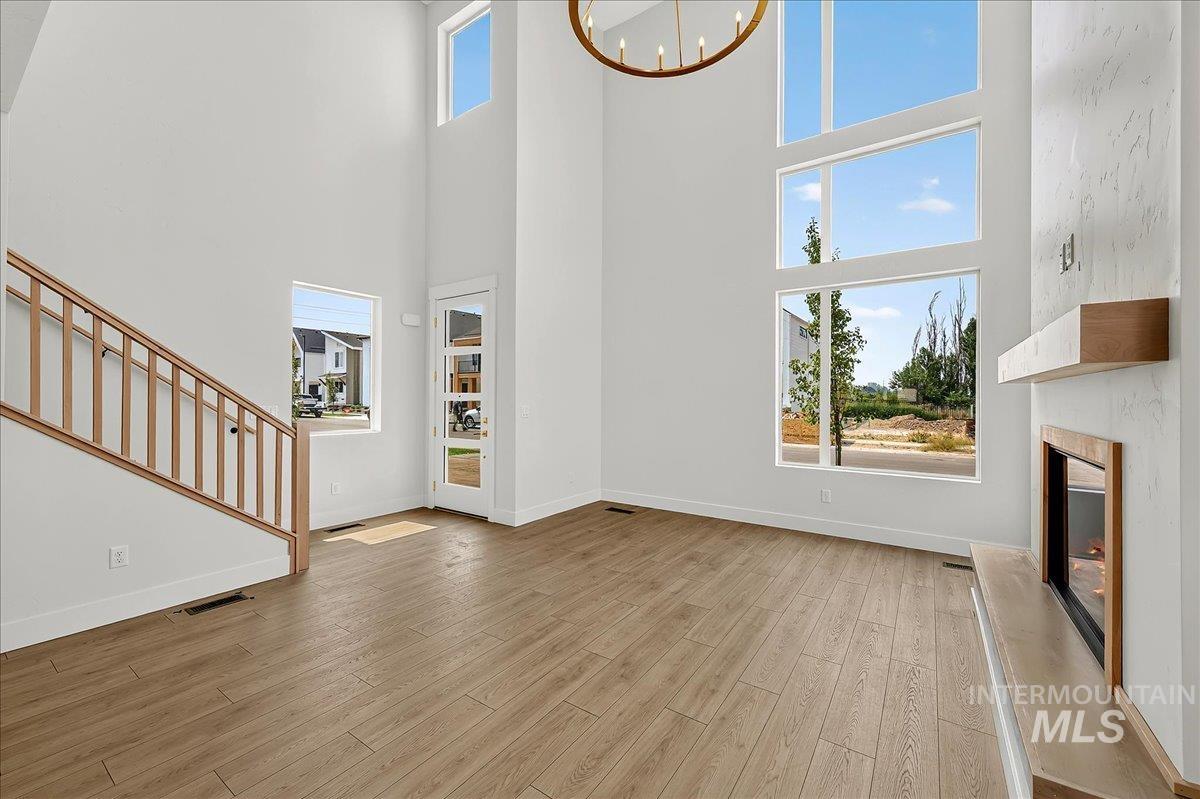 92 N Feather Reed Ave., Meridian, Idaho 83642, 3 Bedrooms, 2.5 Bathrooms, Residential For Sale, Price $609,900,MLS 98996350