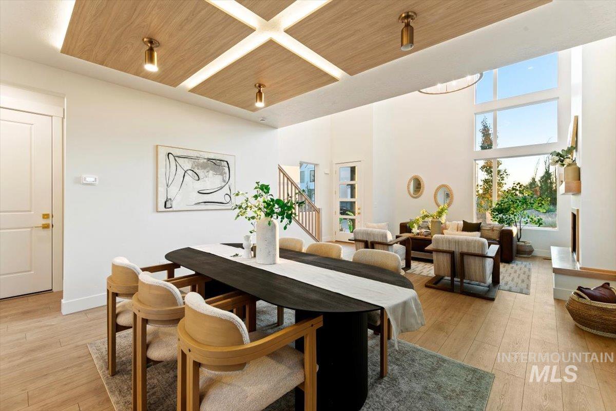 92 N Feather Reed Ave., Meridian, Idaho 83642, 3 Bedrooms, 2.5 Bathrooms, Residential For Sale, Price $609,900,MLS 98996350